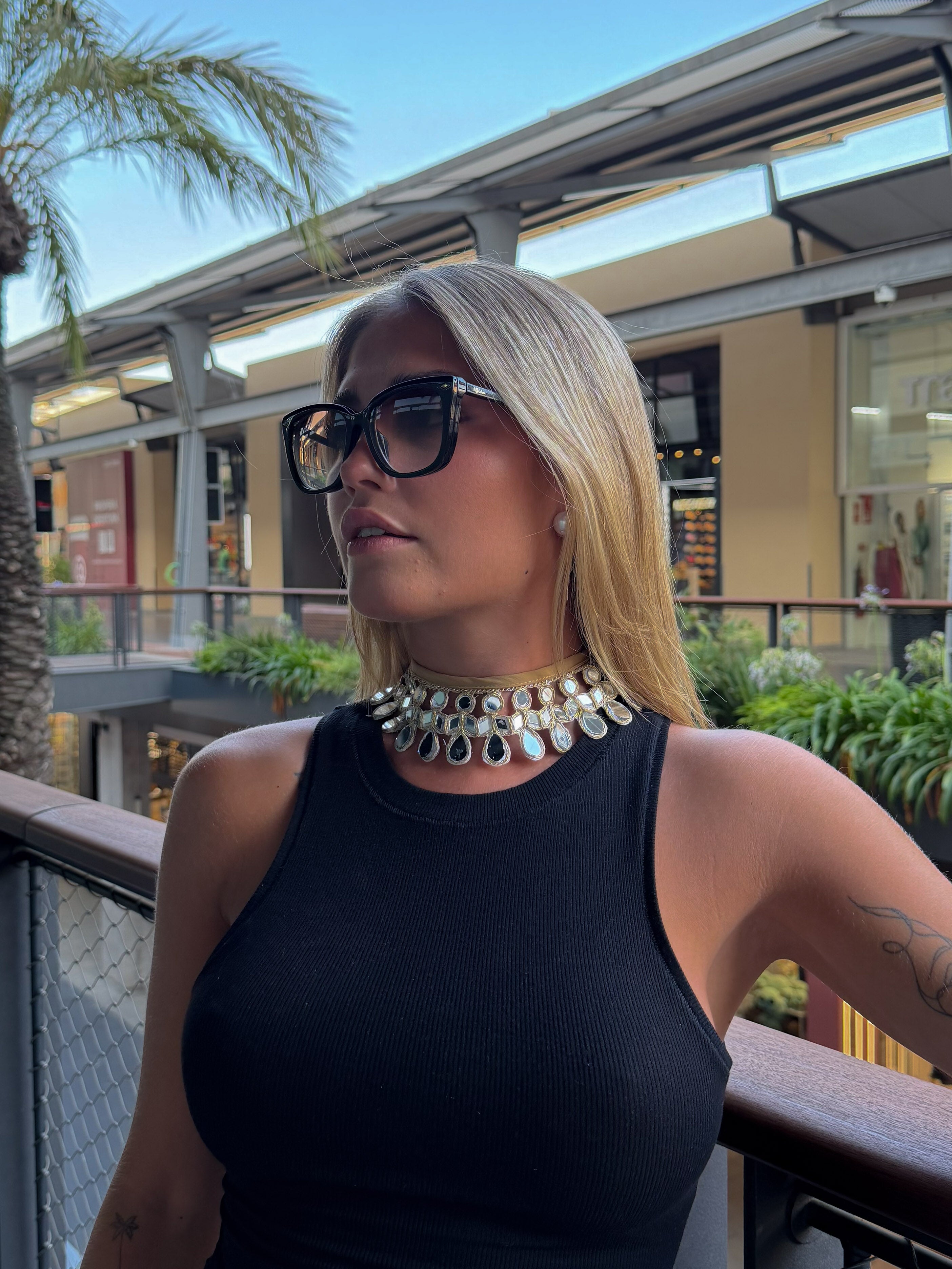 Collar choker espejos gota dorado