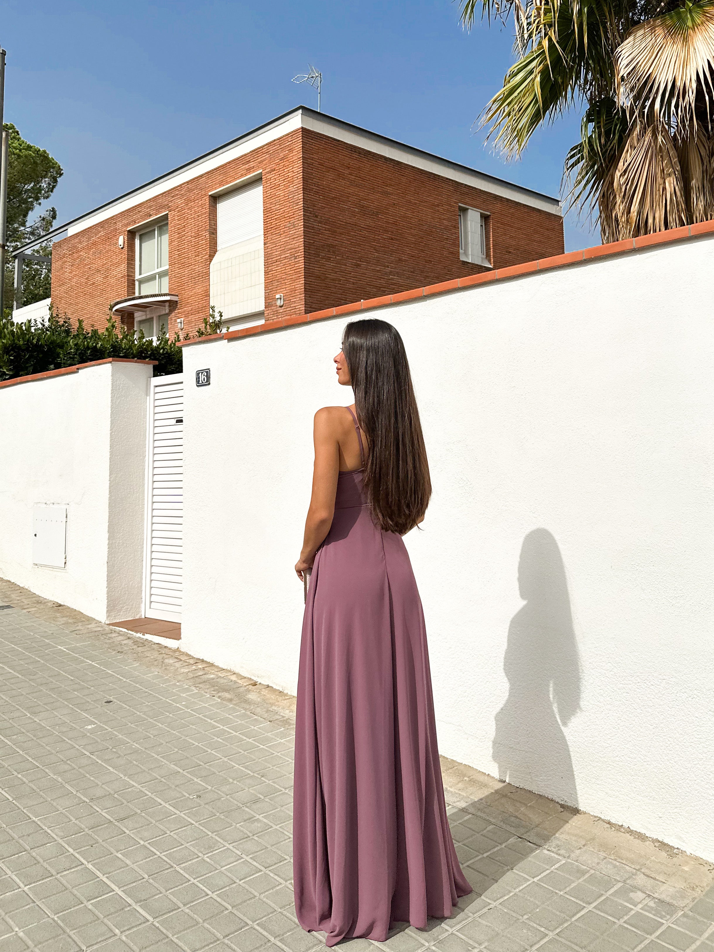 Vestido crepe pico malva