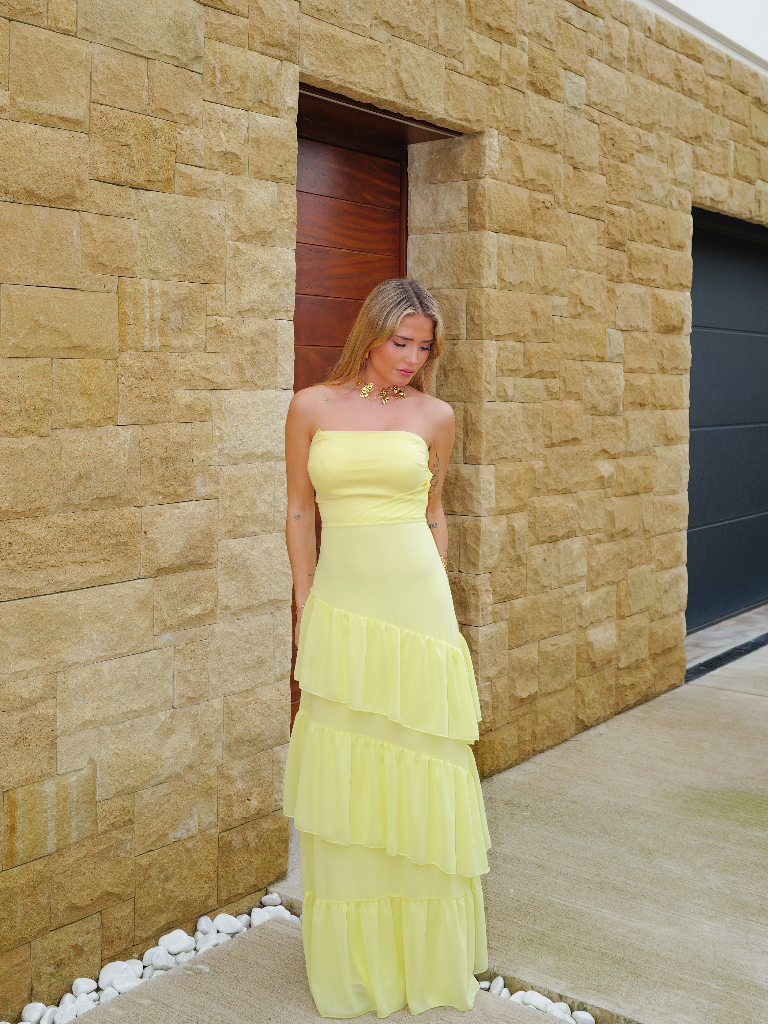 Vestido palabra volantes amarillo