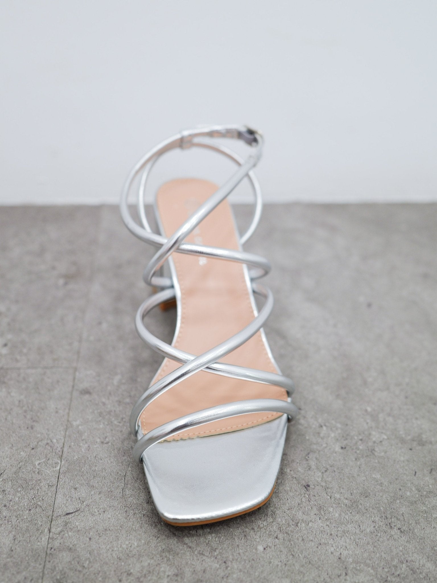 Sandalia baja entrelazado plata - SORELLAS