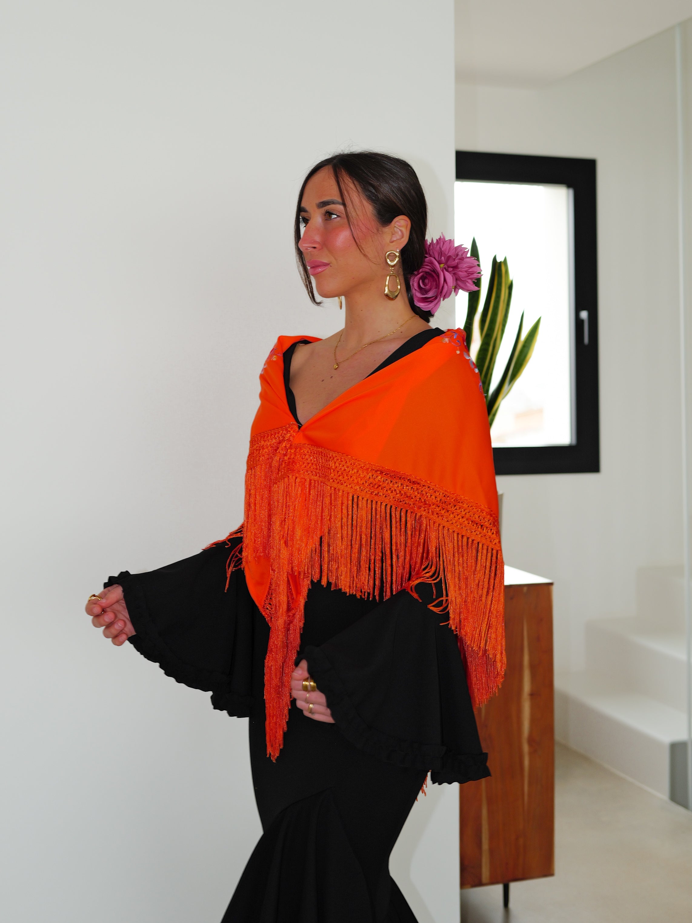 Mantón flamenca bordado flores naranja