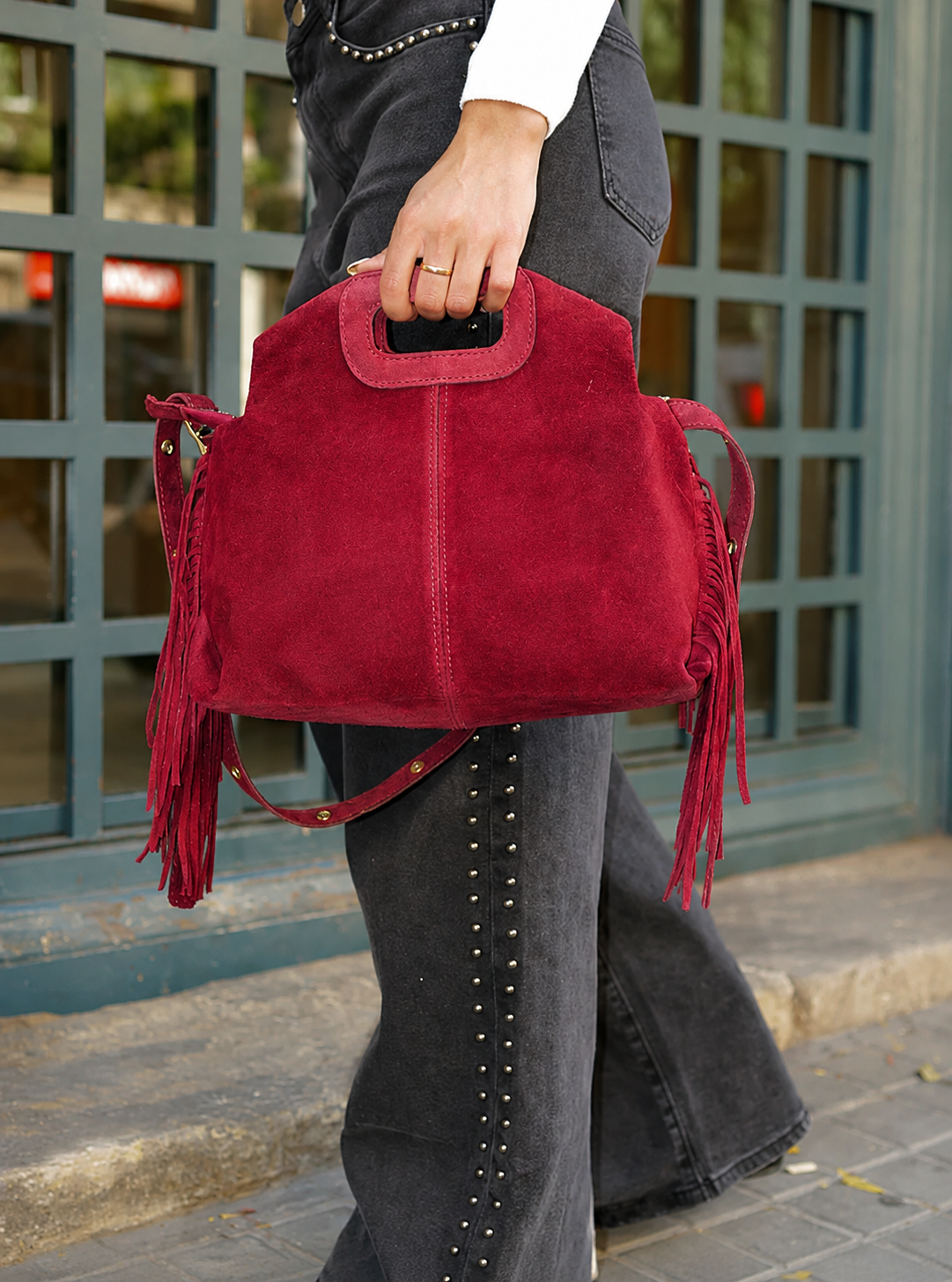 Smooth burgundy fringed leather bag