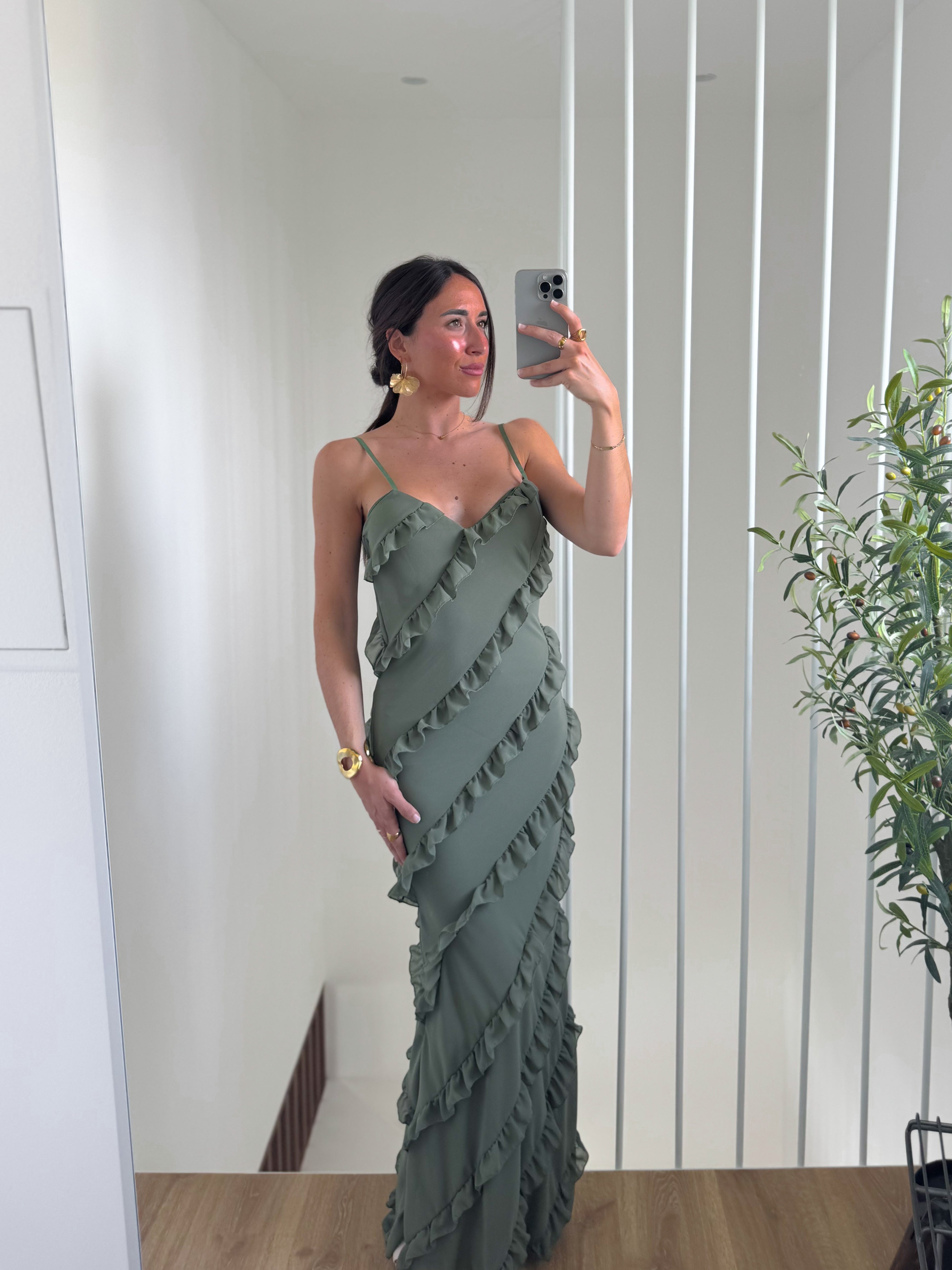 Vestido volantes crepe caqui