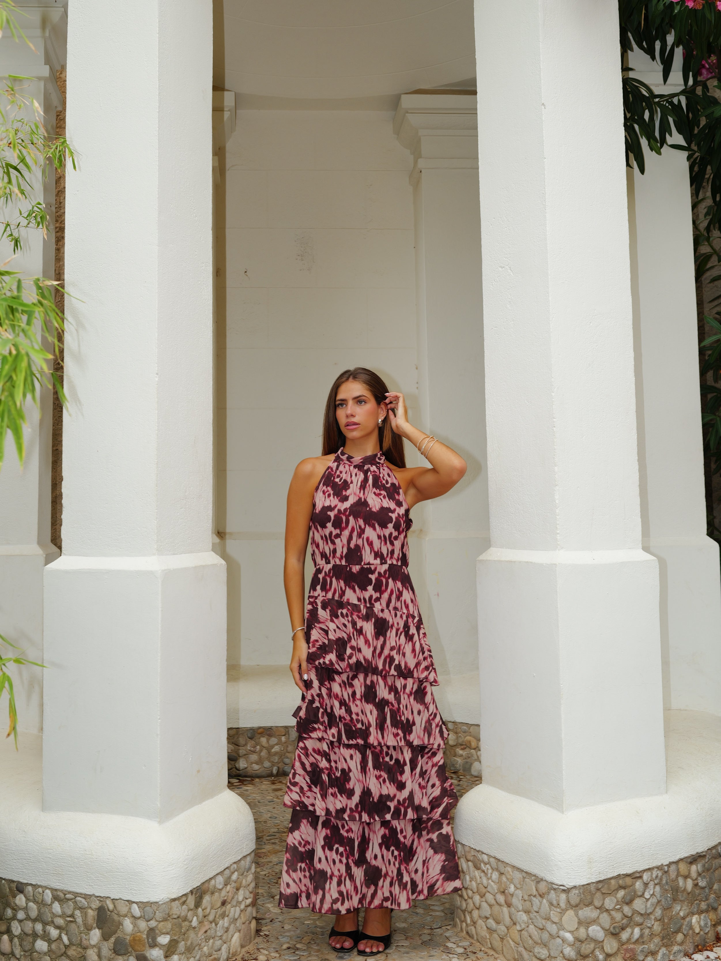 Vestido largo halter lazo estampado burdeos