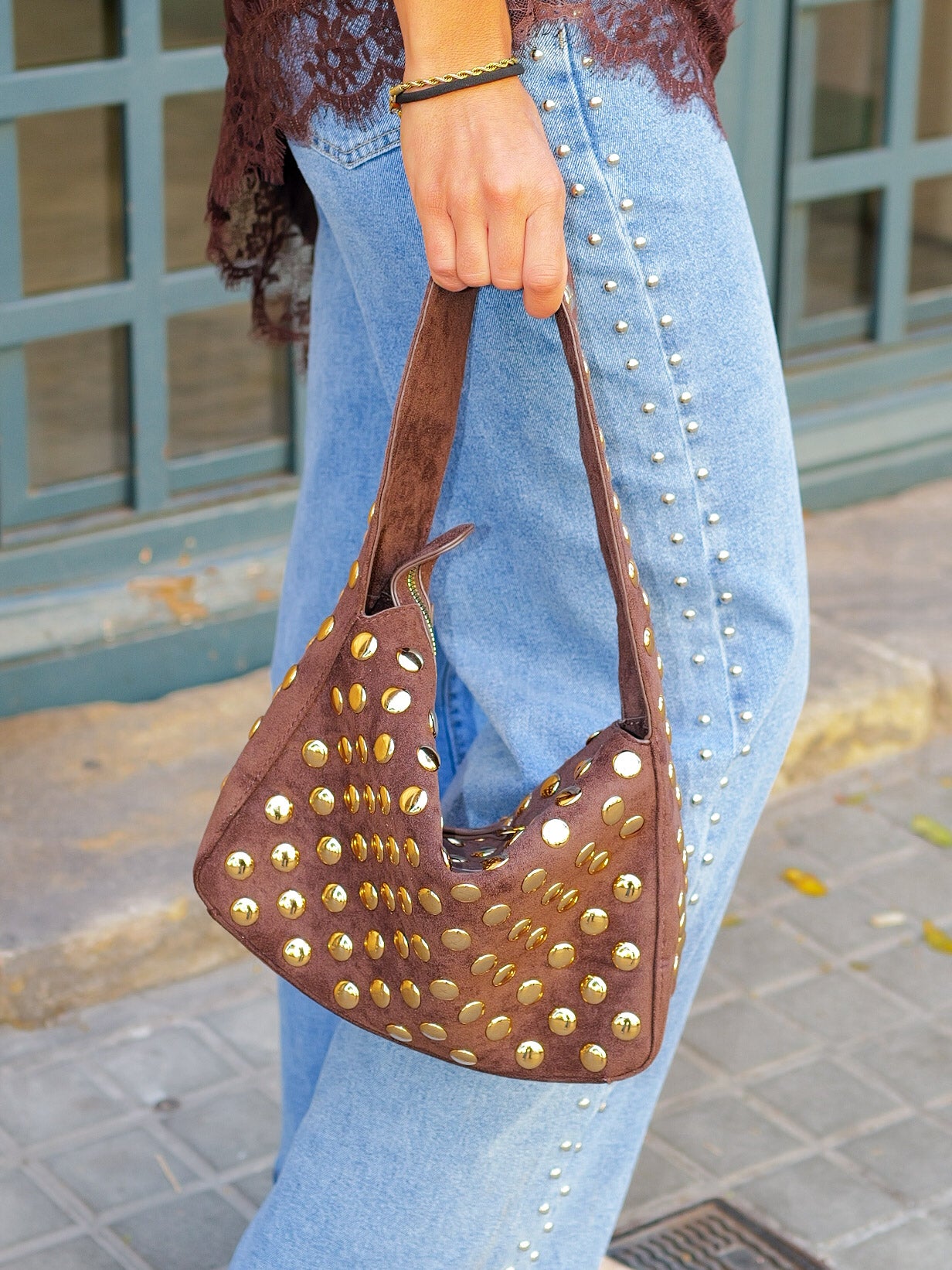Bolso ante tachas chocolate