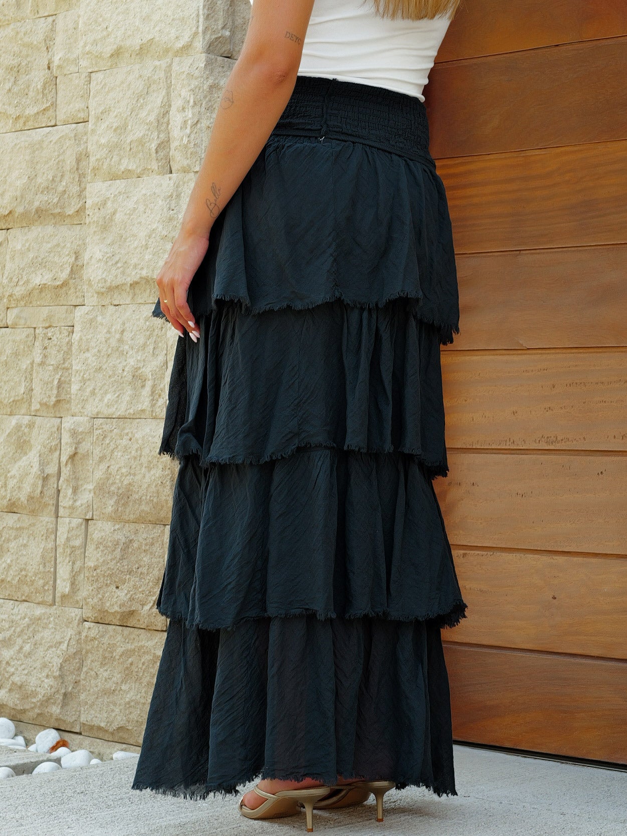 Falda fluida volantes negro