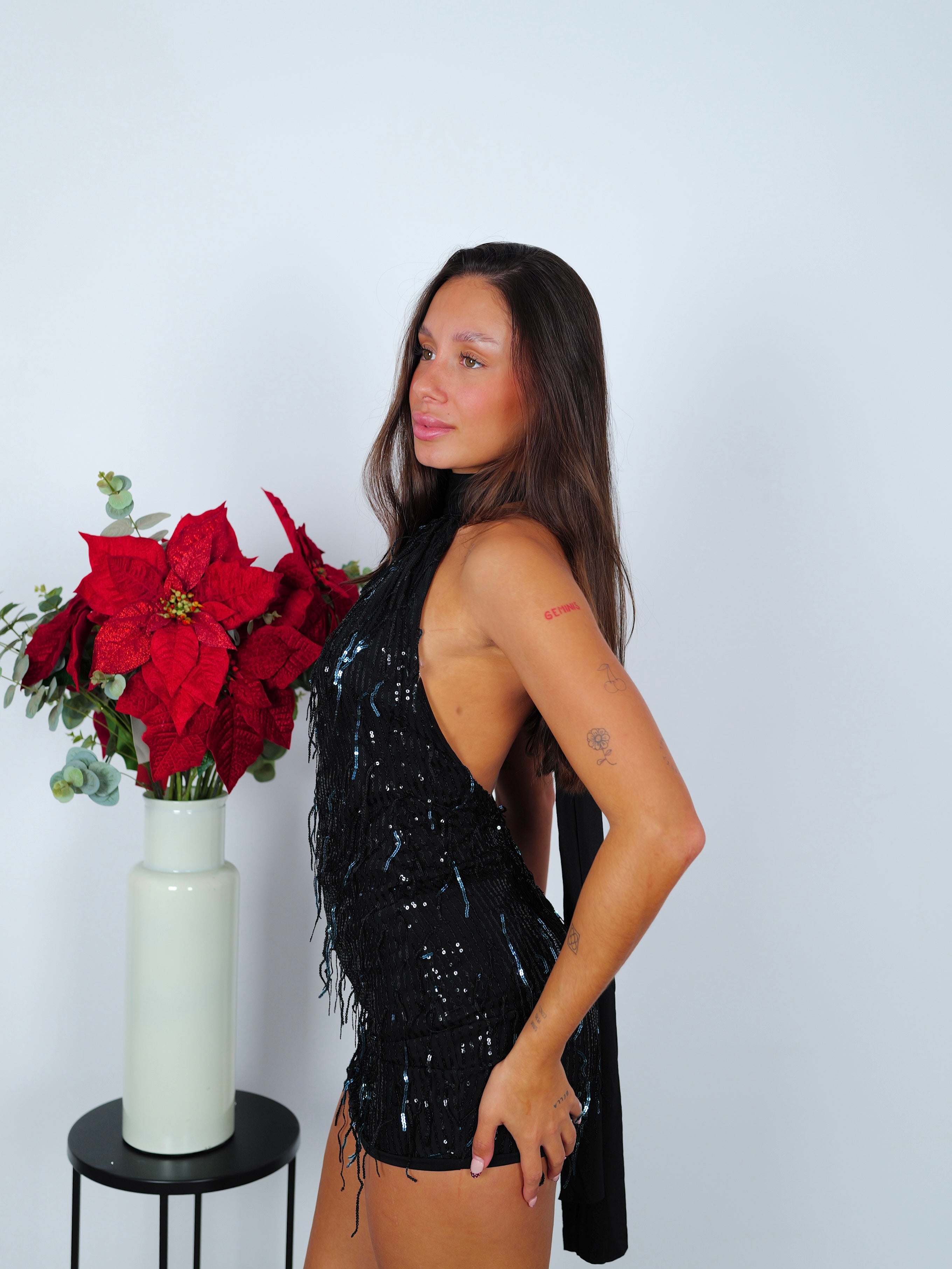 Vestido mini glitter flecos negro destello azul