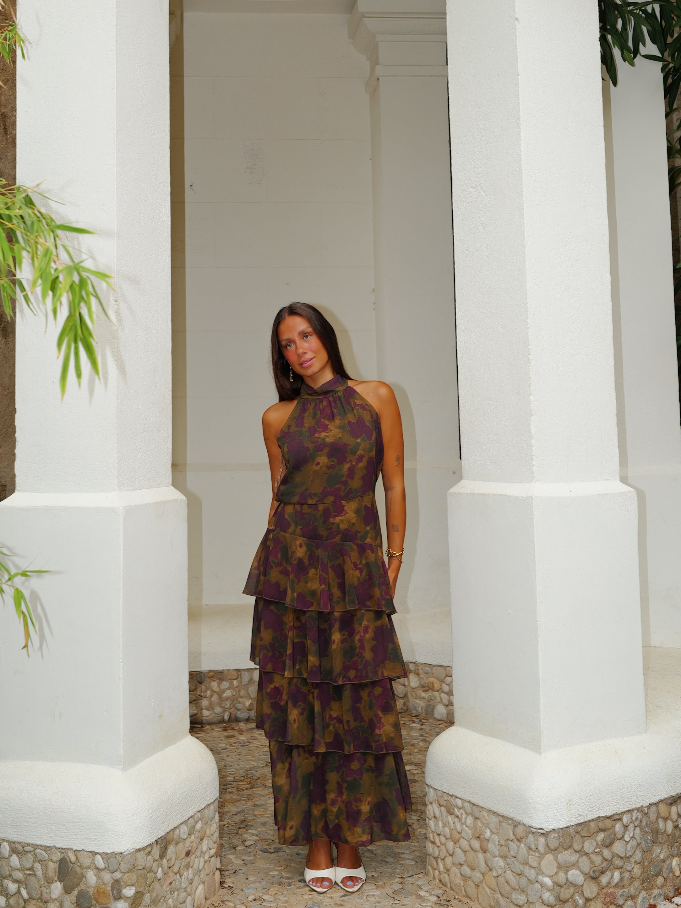 Vestido largo halter lazo estampado oliva