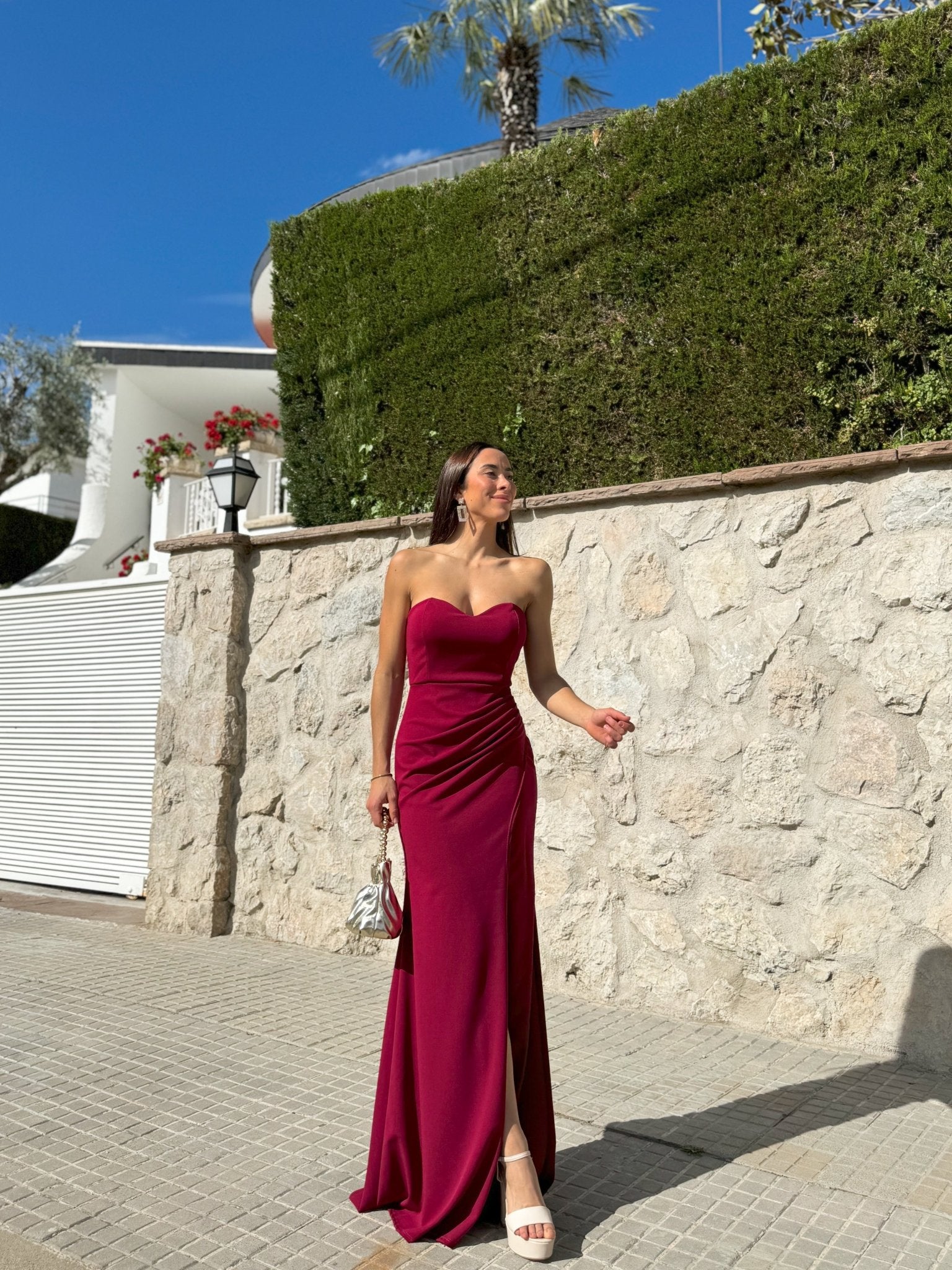 Vestido corazon ajustado burdeos - SORELLAS