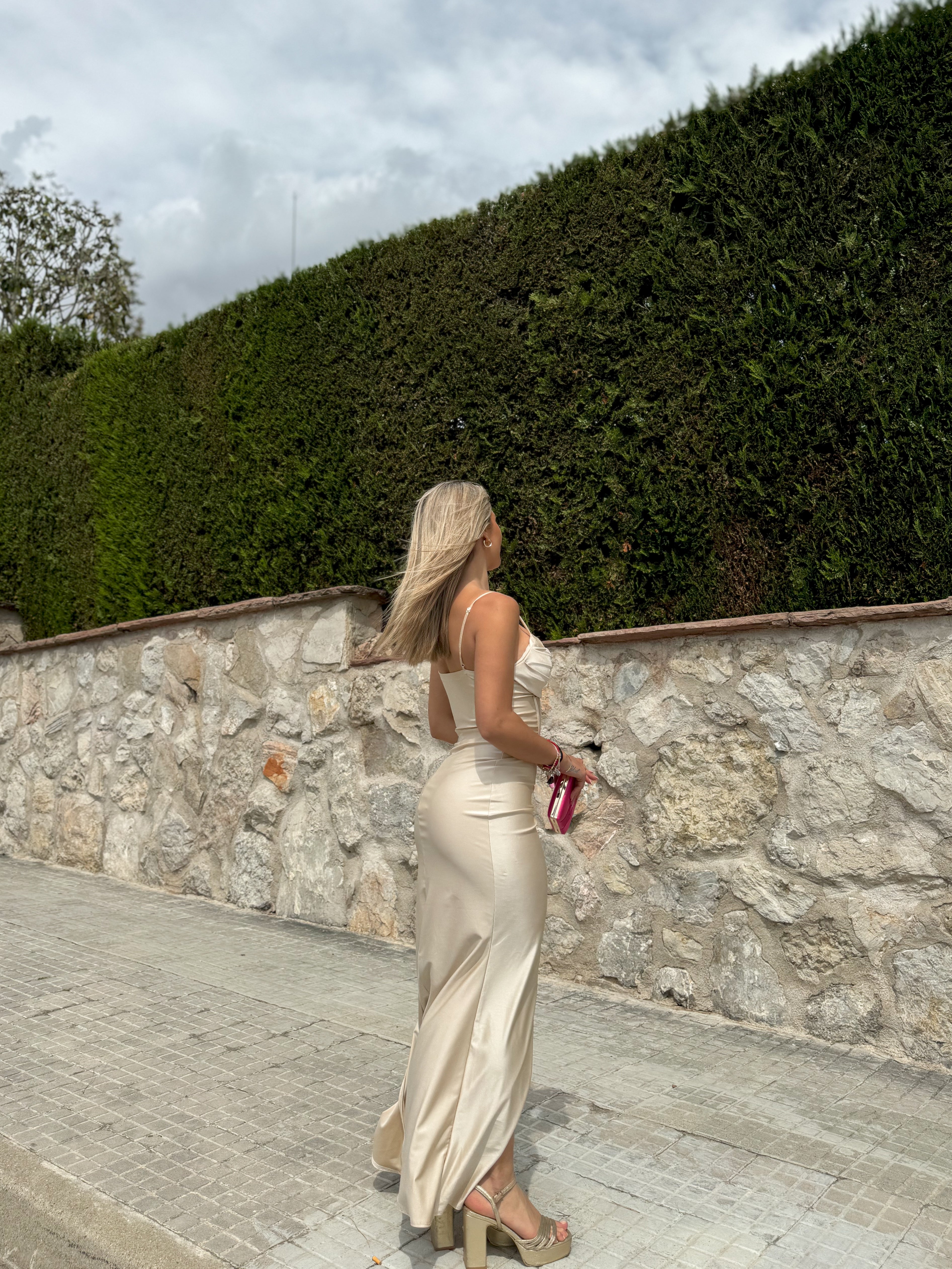 Vestido largo corse satinado beige