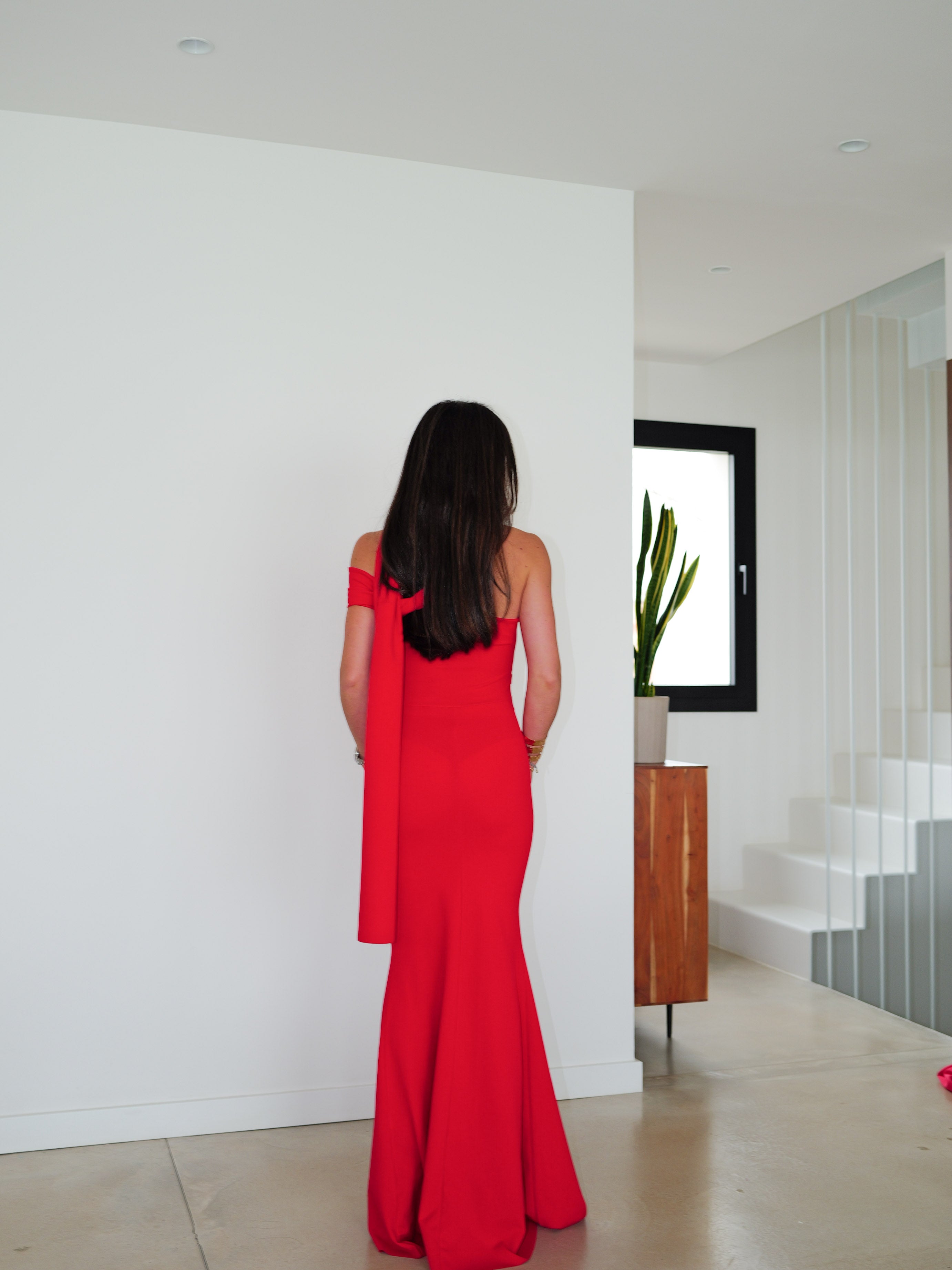 Abito asimmetrico a girocollo rosso