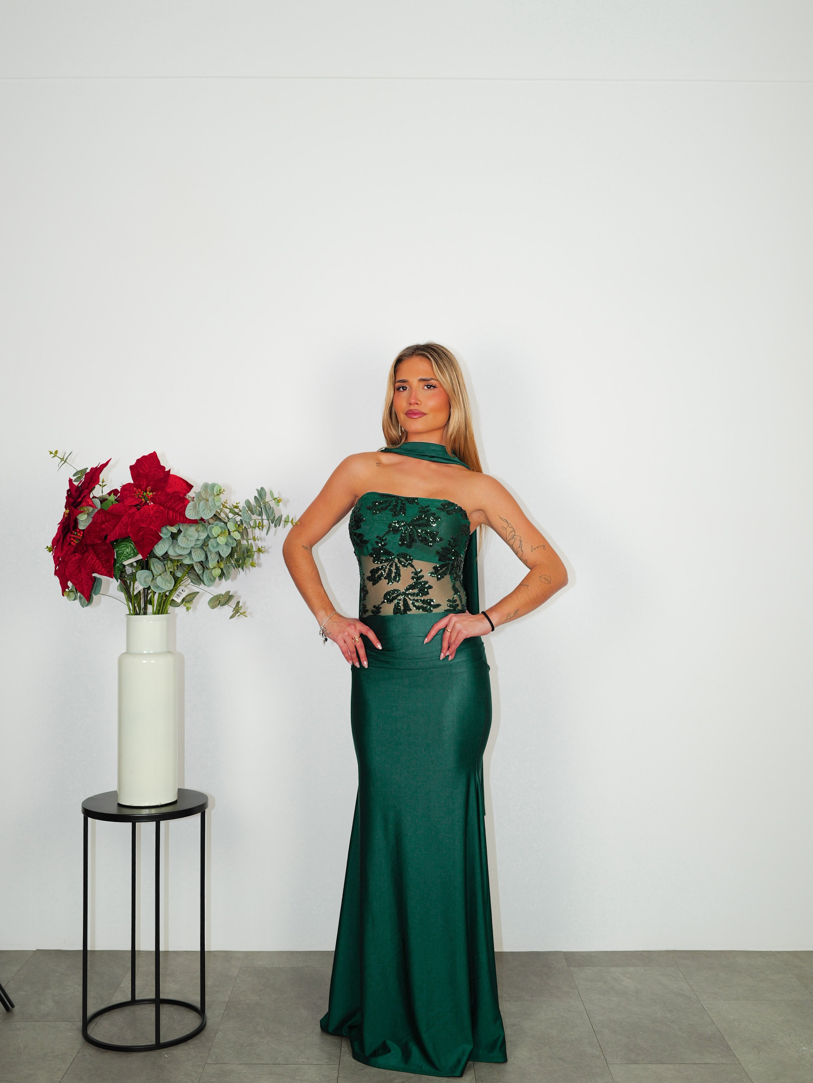 Vestido largo detalles choker palabra botella