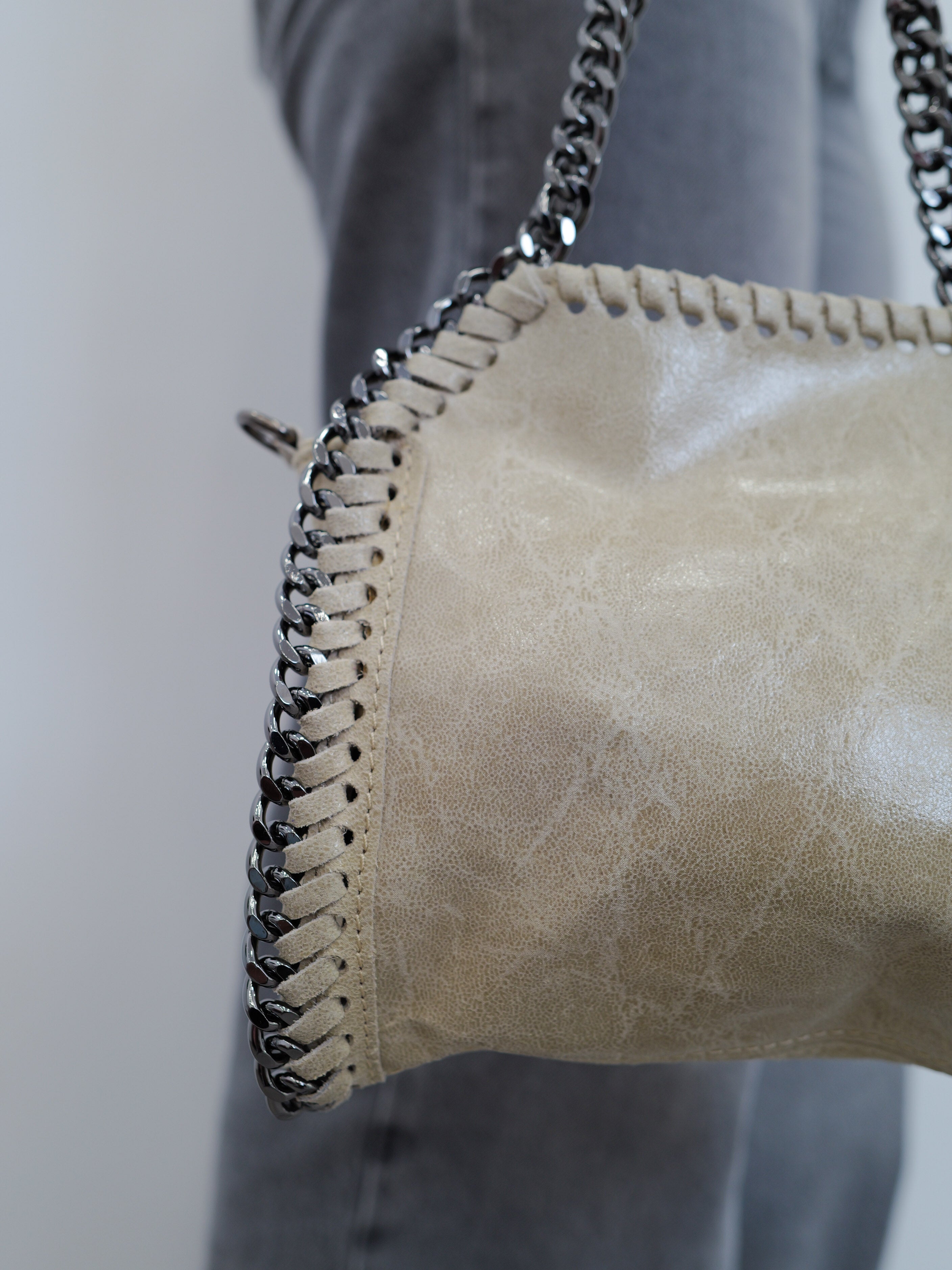 Bolso pocket bag brillo crema