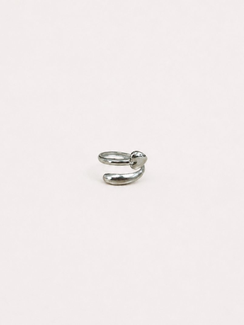 Silver Interlocking Heart Ring