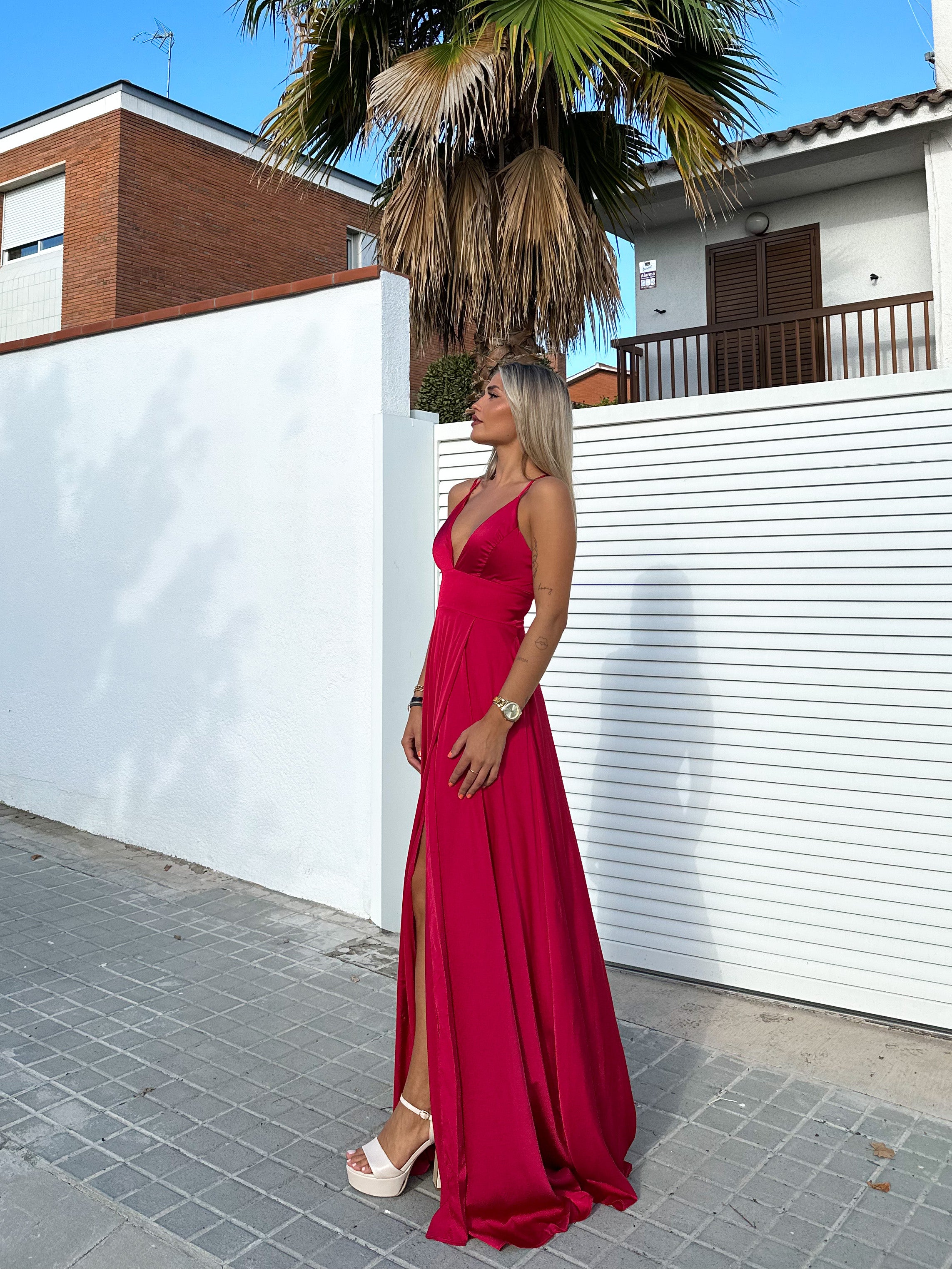 Vestido raso entrelazado vino