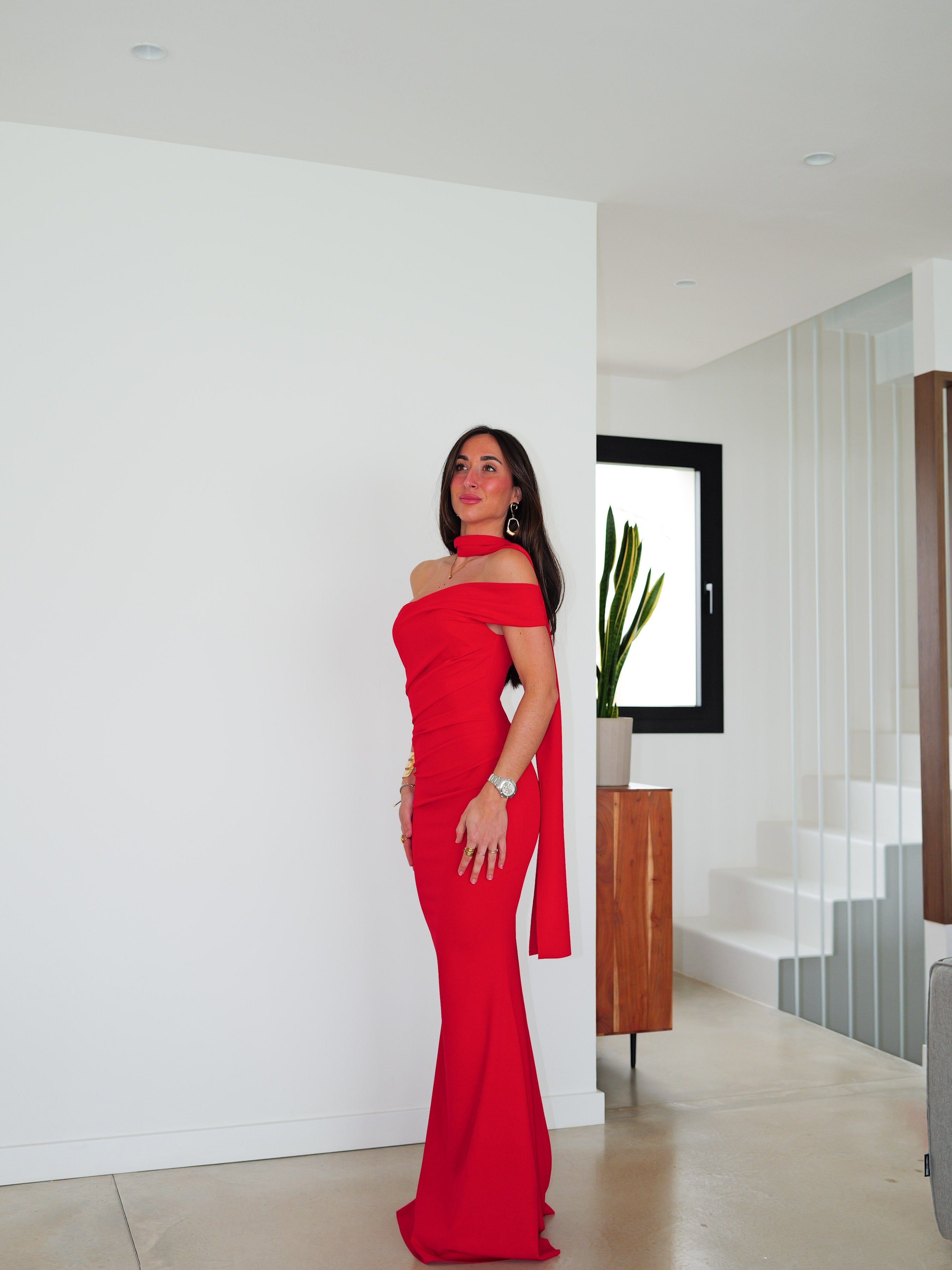 Abito asimmetrico a girocollo rosso