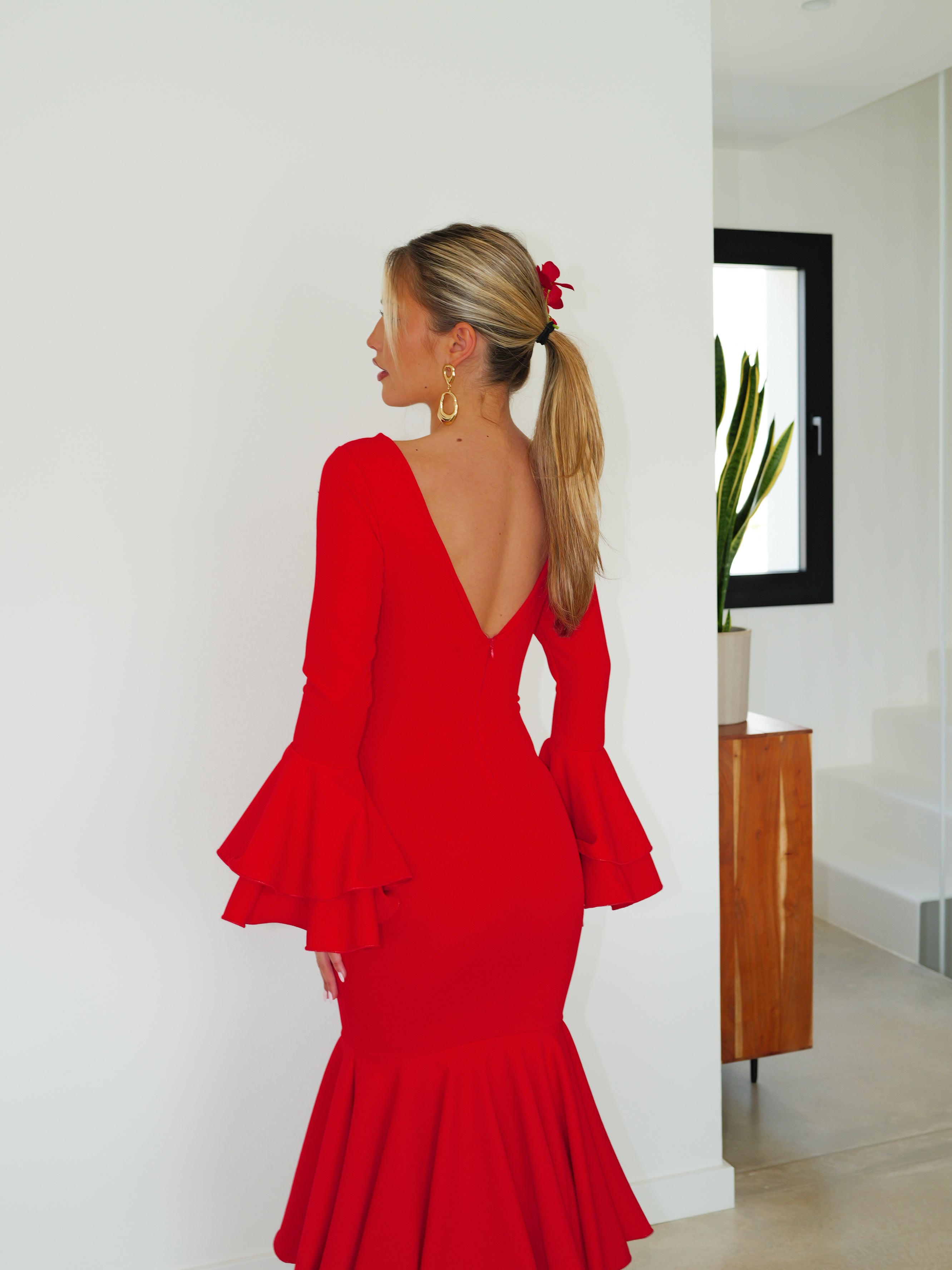 Traje flamenca cuello redondo volantes rojo