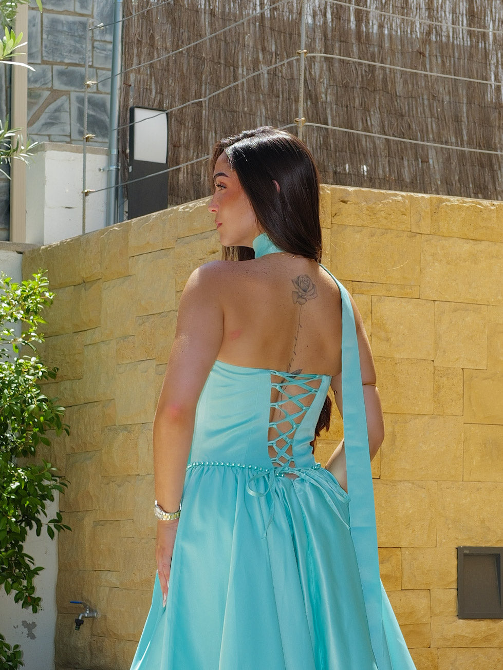 Vestido largo cintura perlas turquesa
