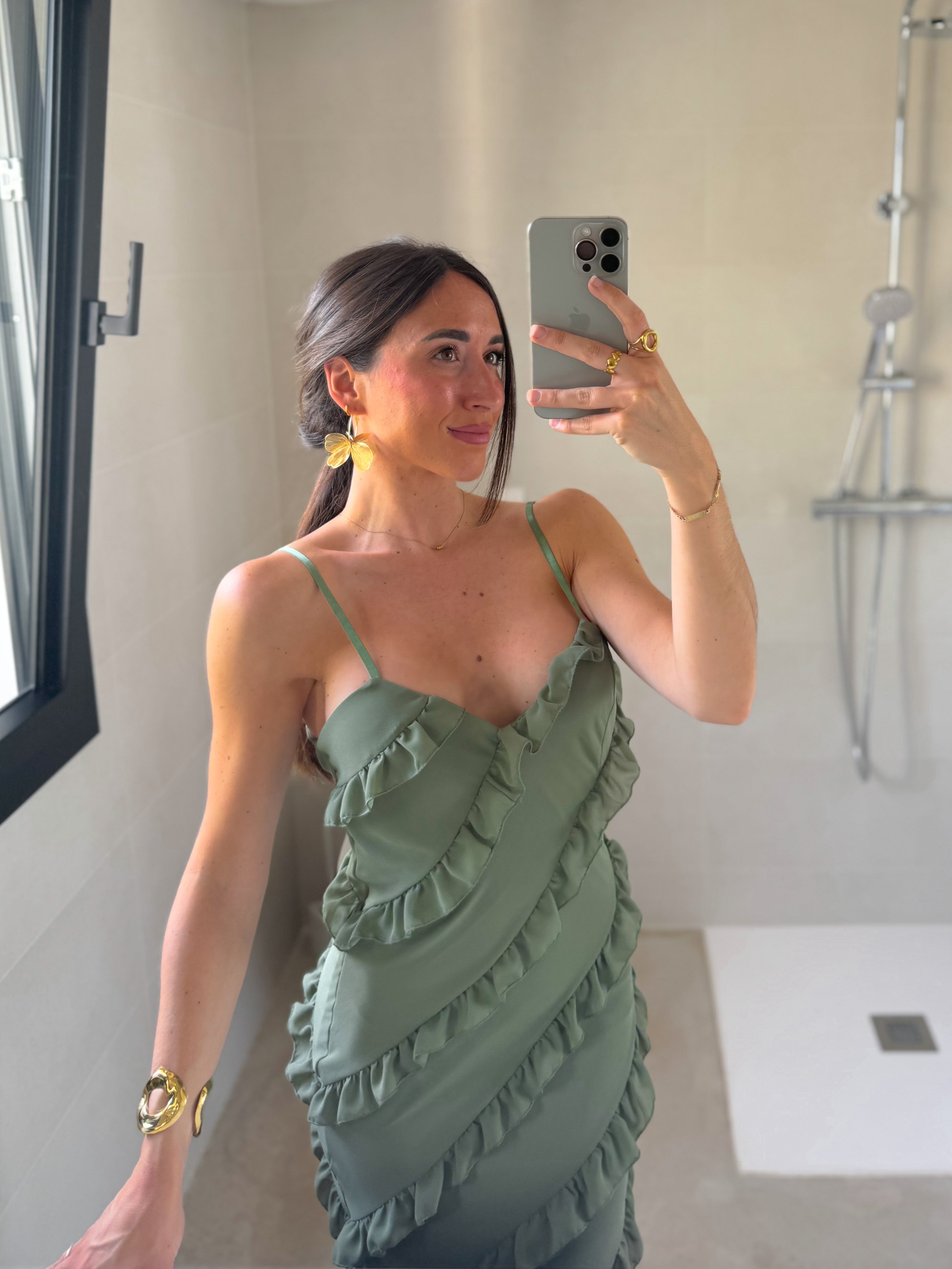 Vestido volantes crepe caqui