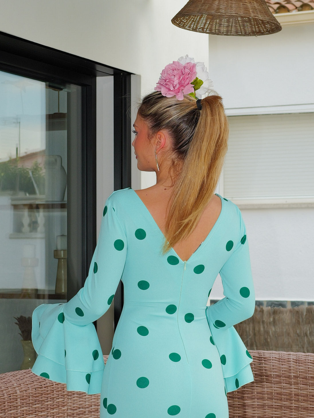 Traje flamenca volantes pico lunares turquesa
