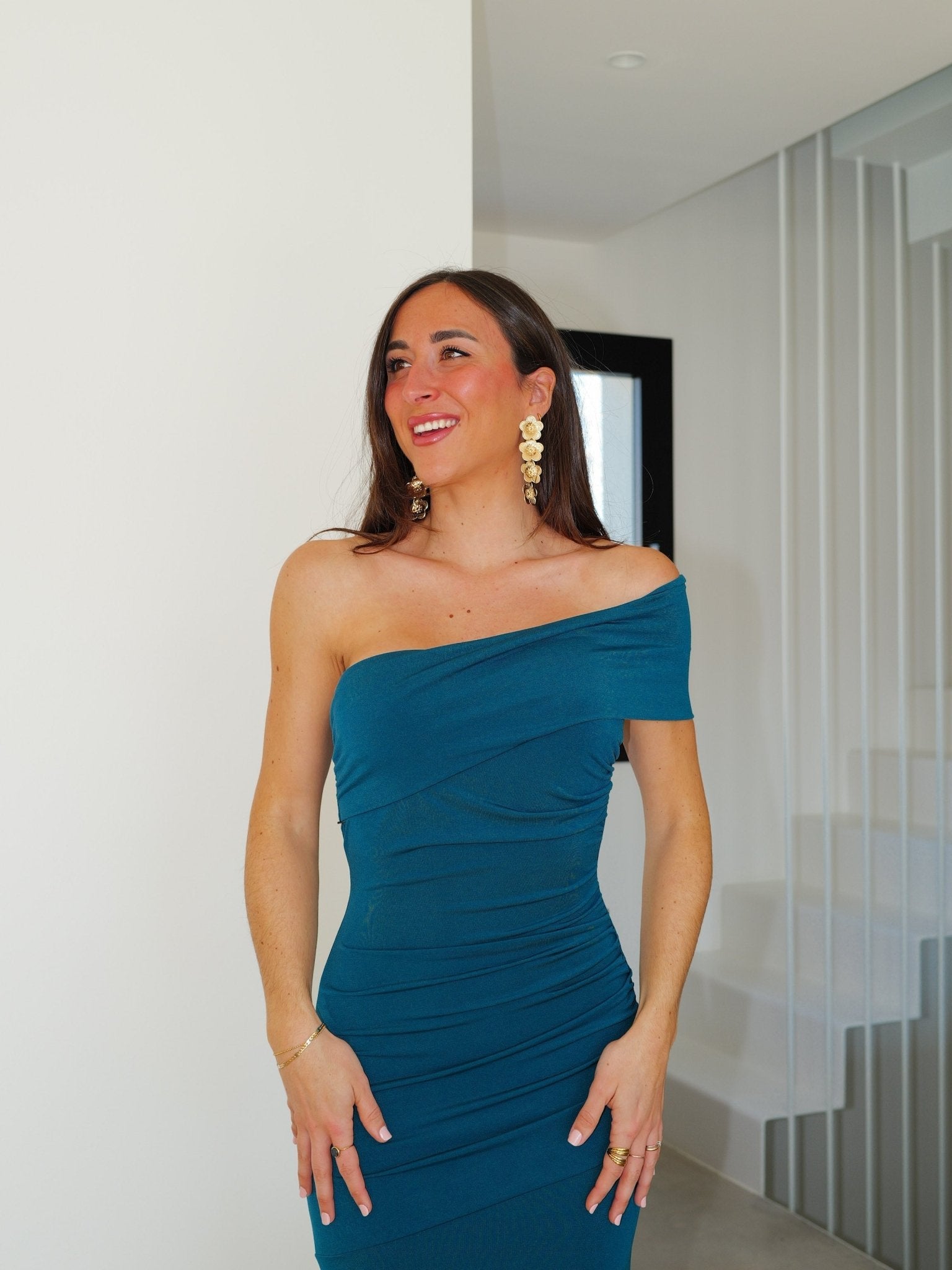 Robe à bretelles asymétriques froncées couleur pétrole - SORELLAS