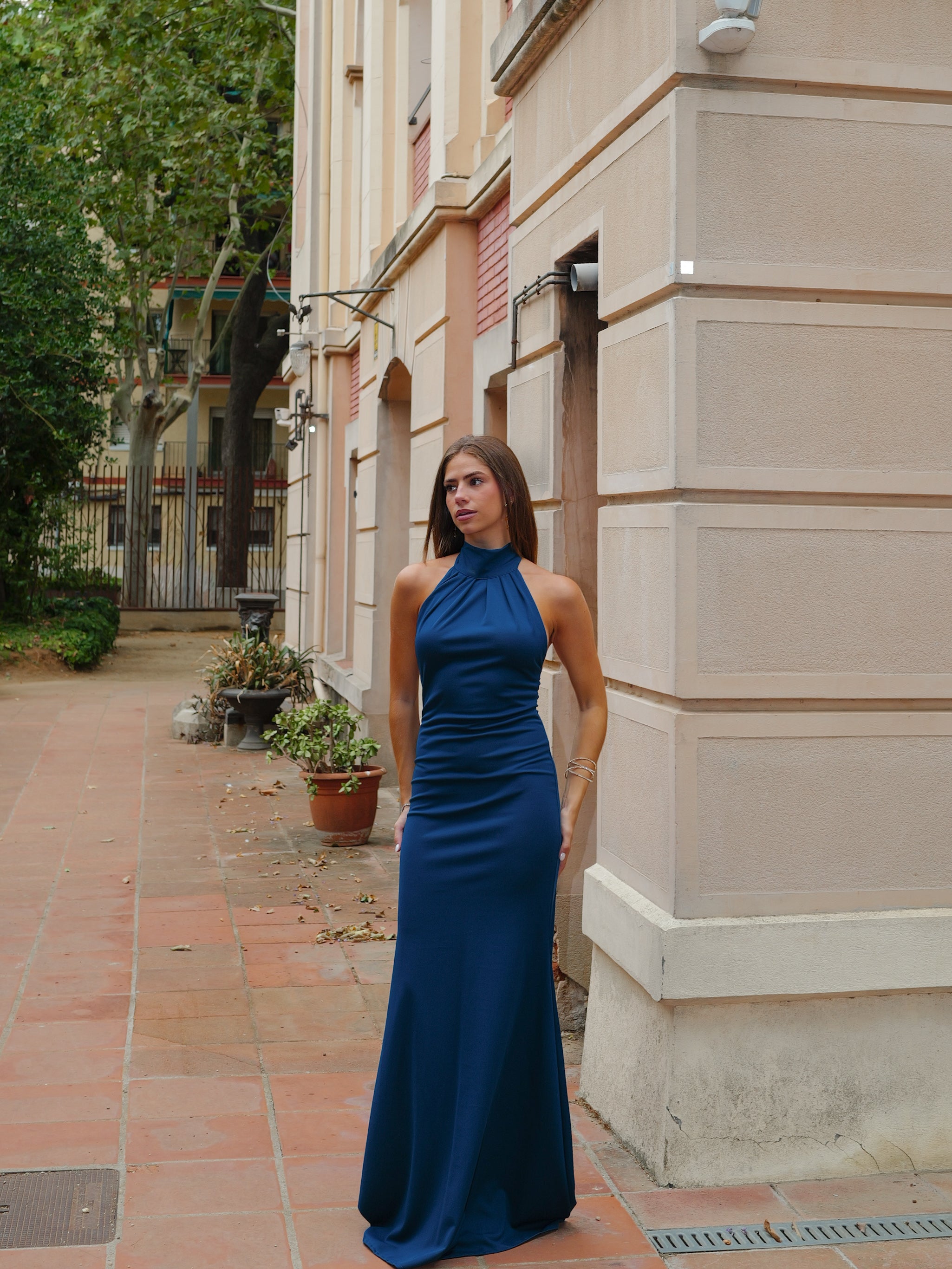 Robe longue dos nu à nœuds, couleur pétrole