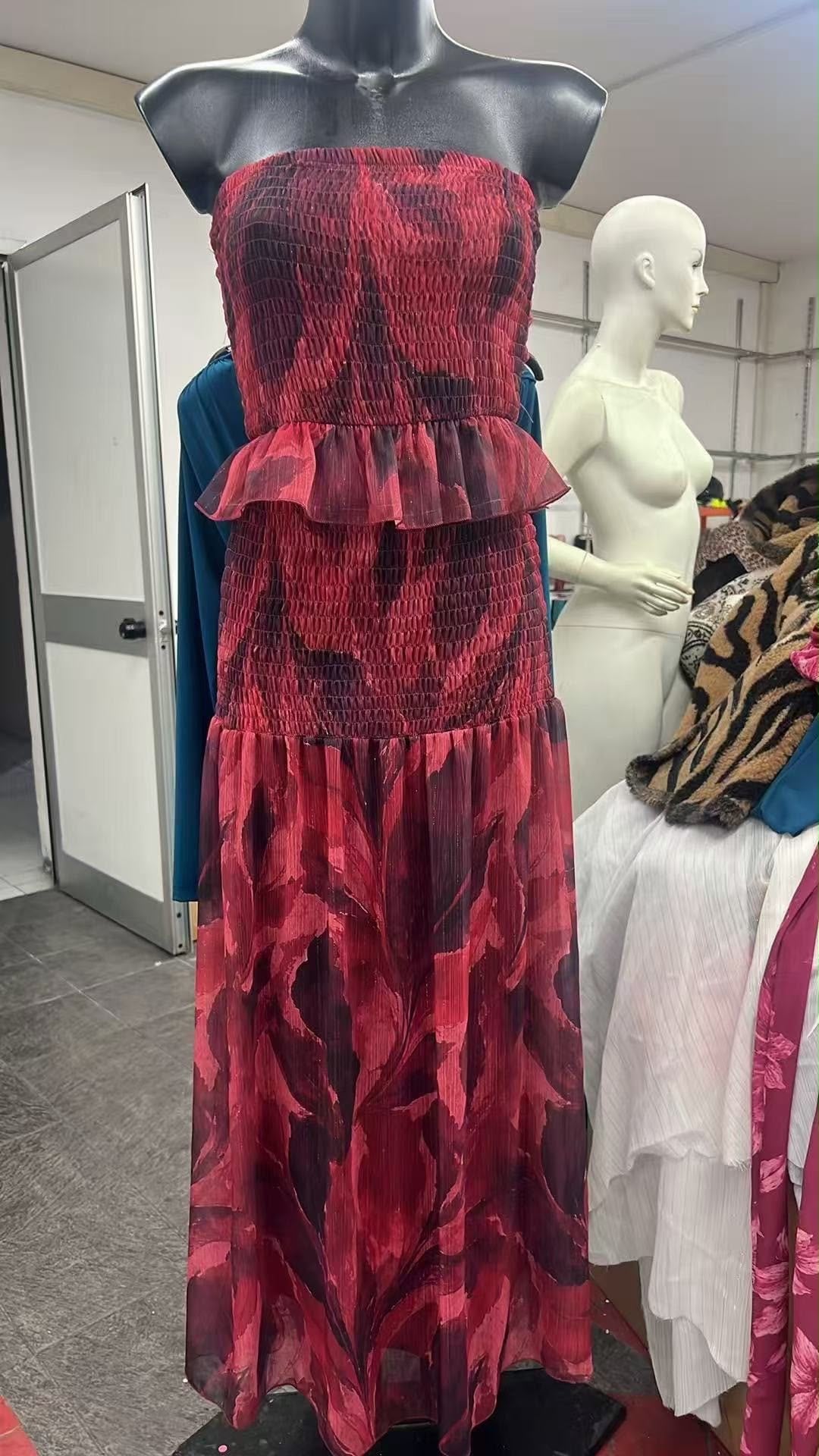 Vestido volante nido burdeos