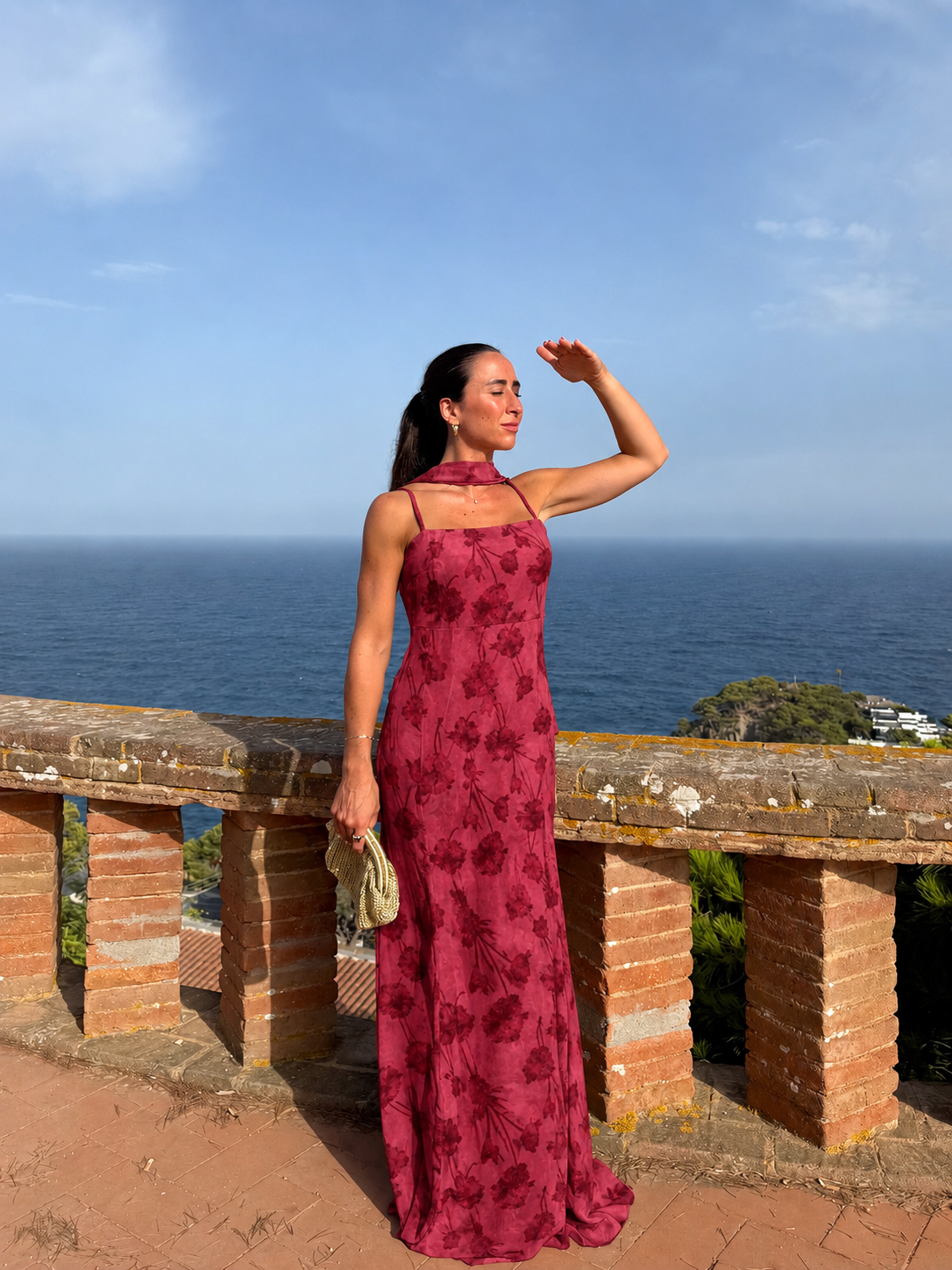 PRÉ-VENDA - Vestido em georgette com padrão em cor de bordô