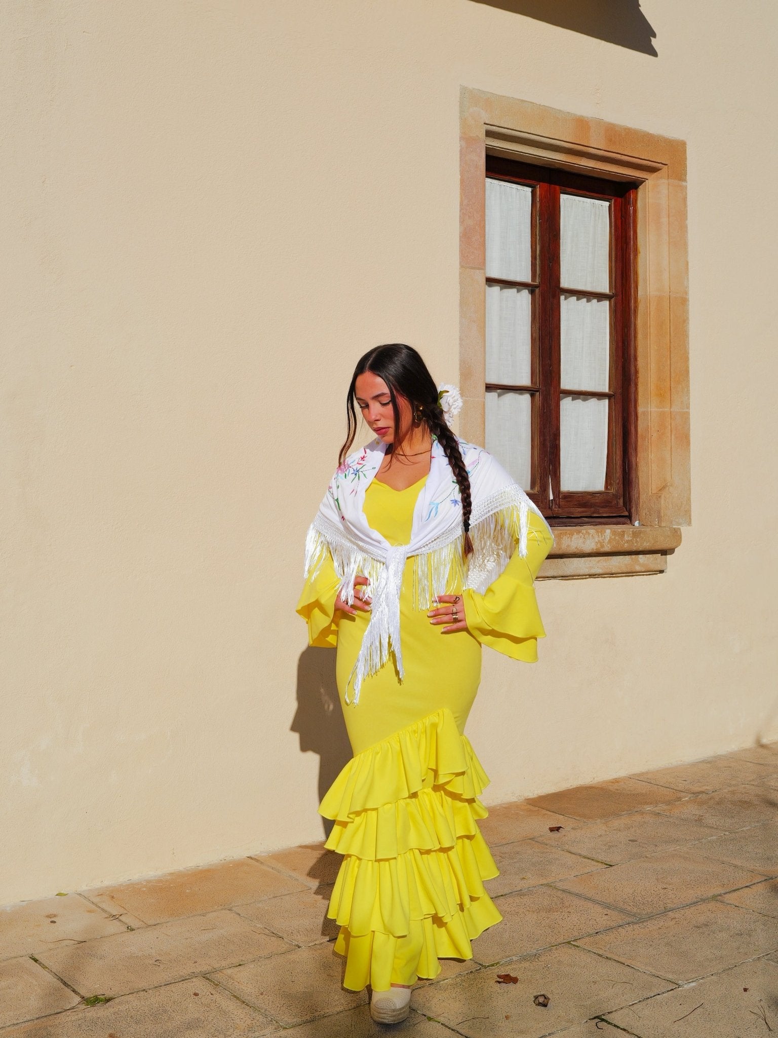 Traje flamenca asimetrico volantes amarillo - Sorellas The Brand Barcelona S.L