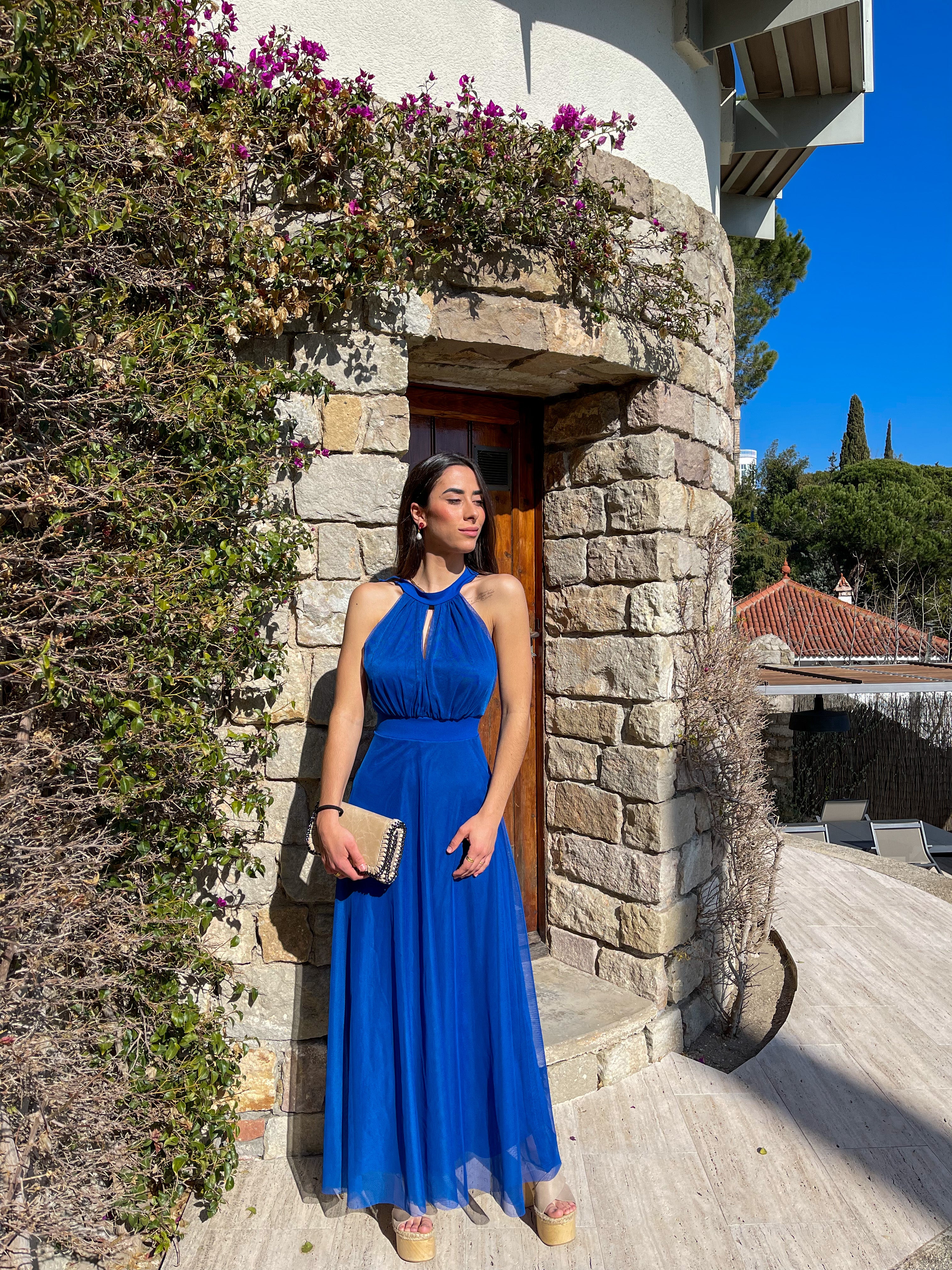 Vestido banda halter tulle azul