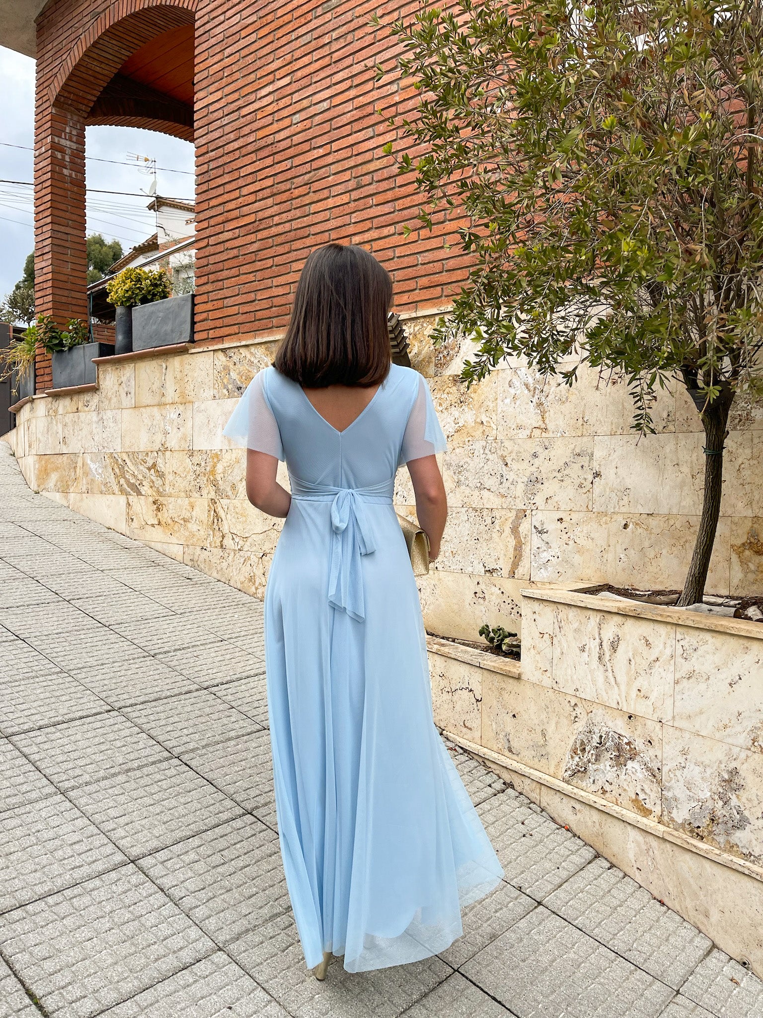 Vestido tulle manga cielo