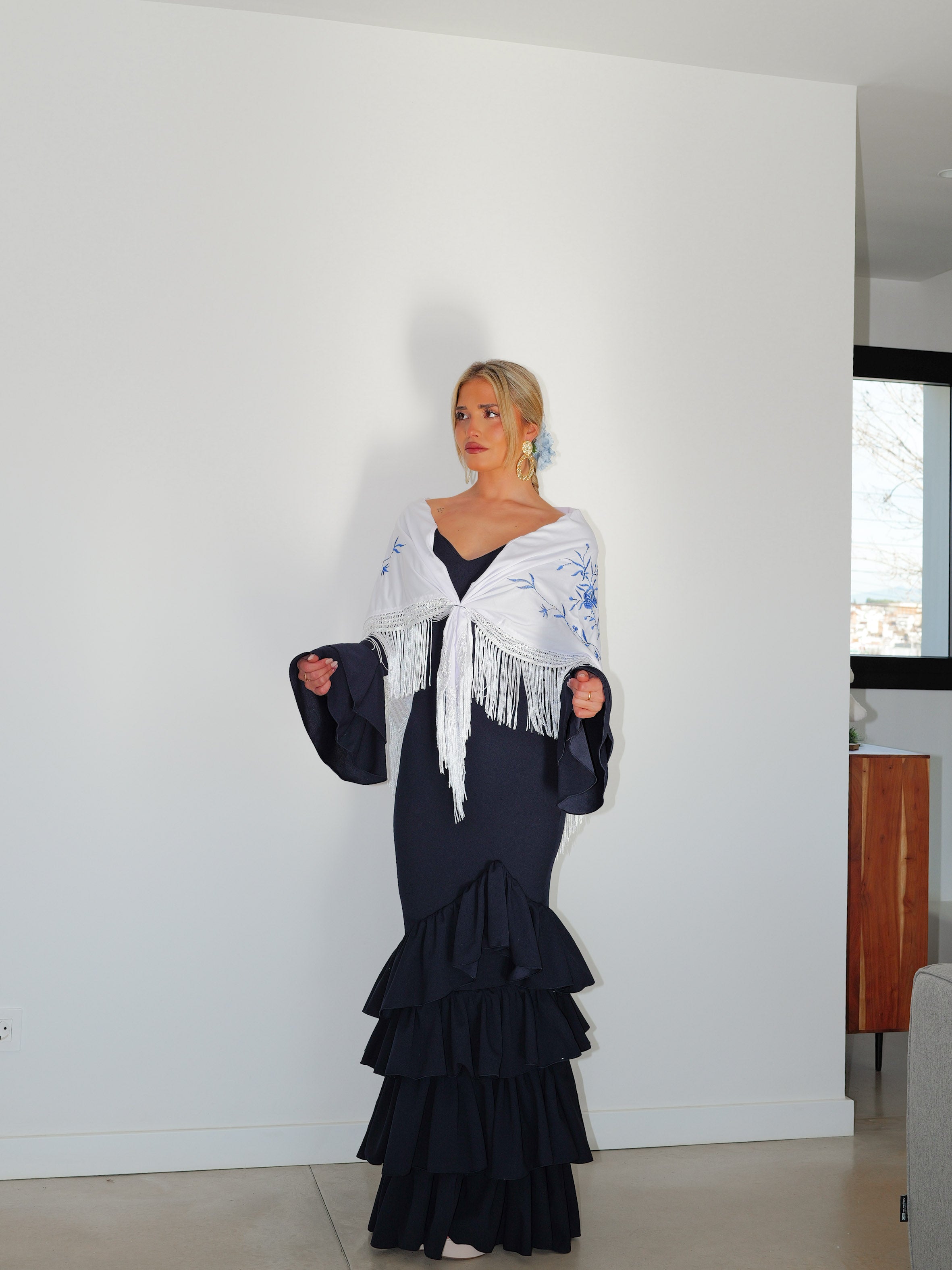 Flamenco shawl embroidered with sky-blue flowers