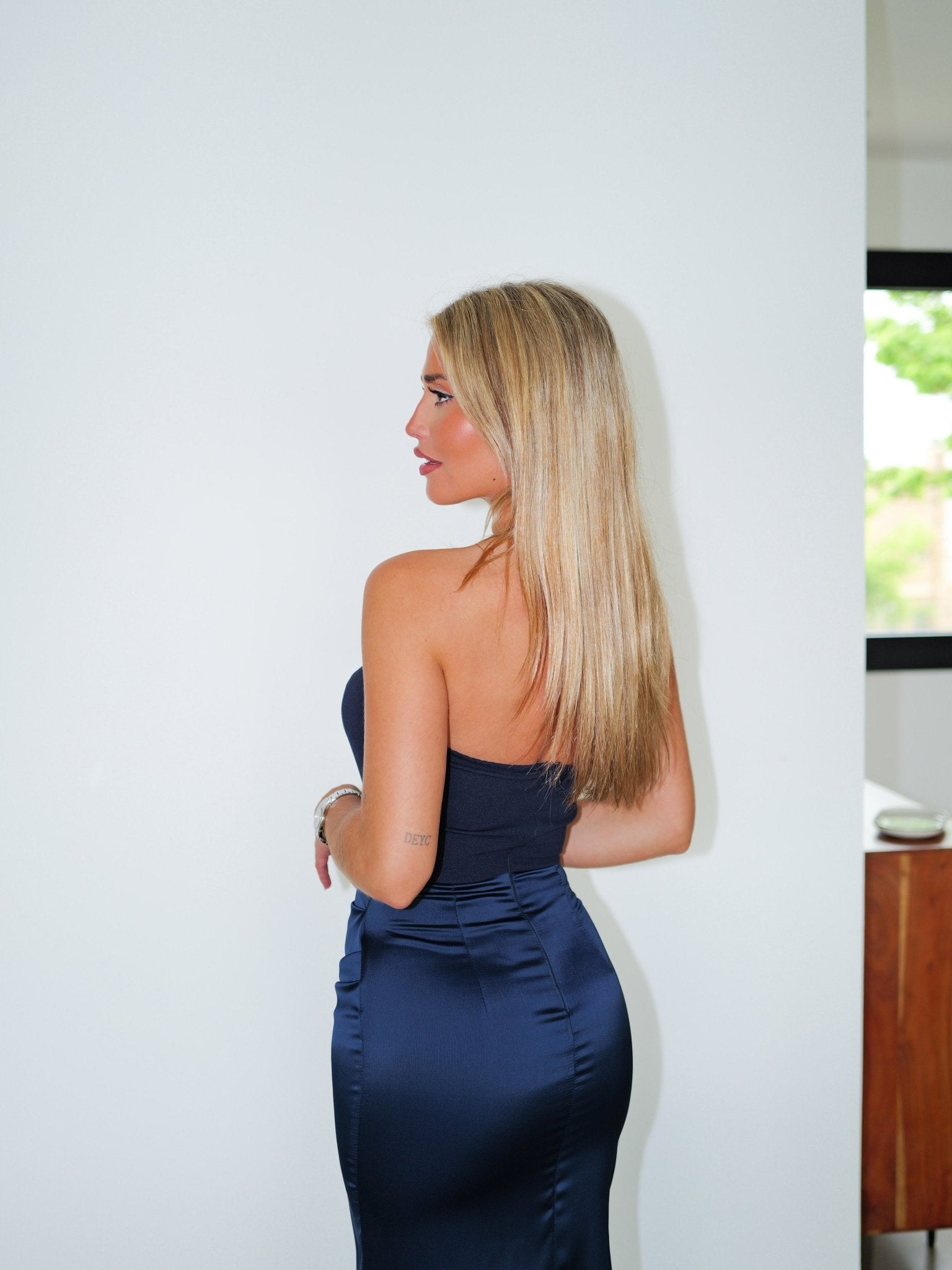 Fitted navy satin dress - SORELLAS