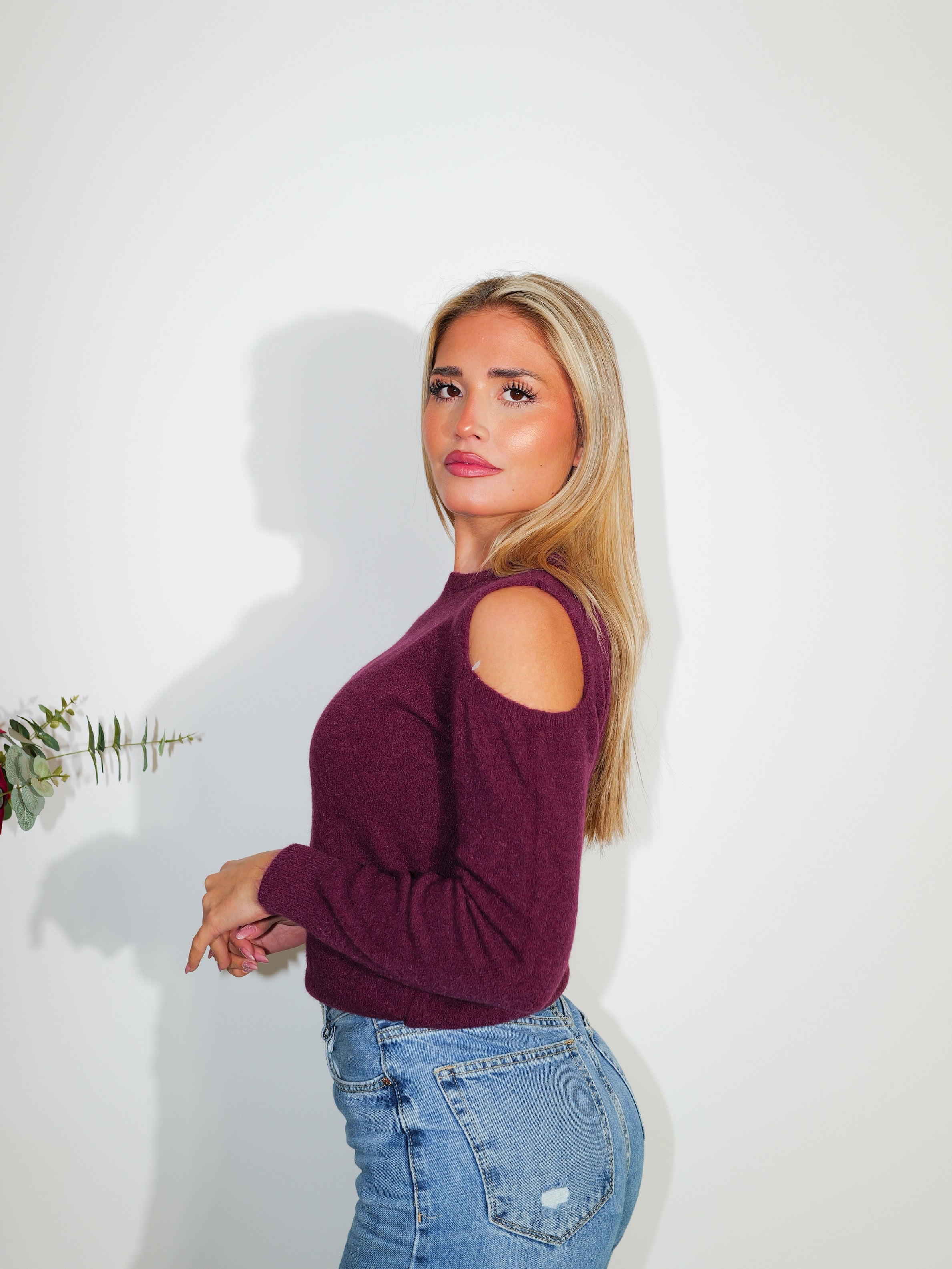 Sweater round neck shoulders eggplant