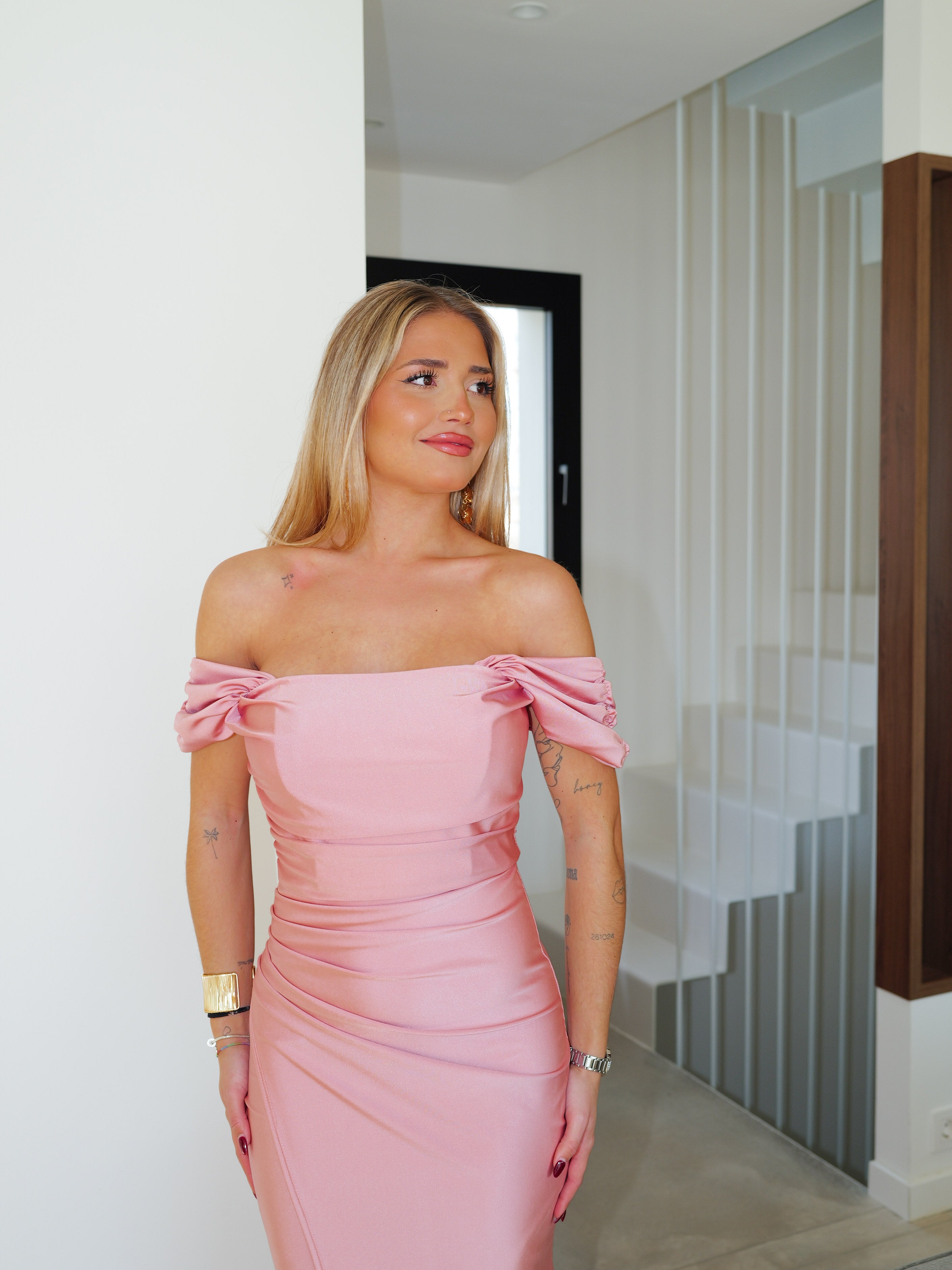 Pink sleeveless dress