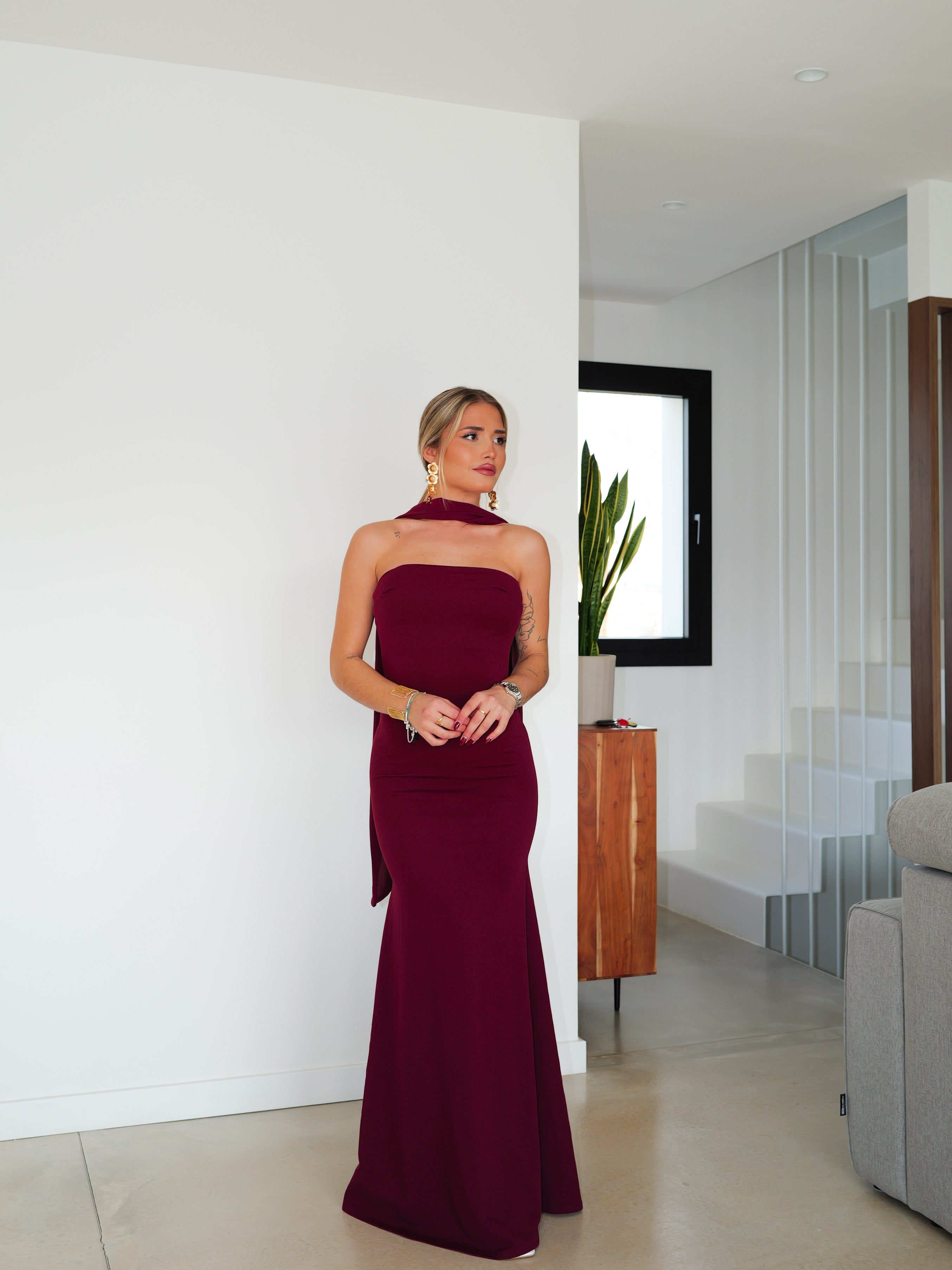 Mermaid dress burgundy tulle choker