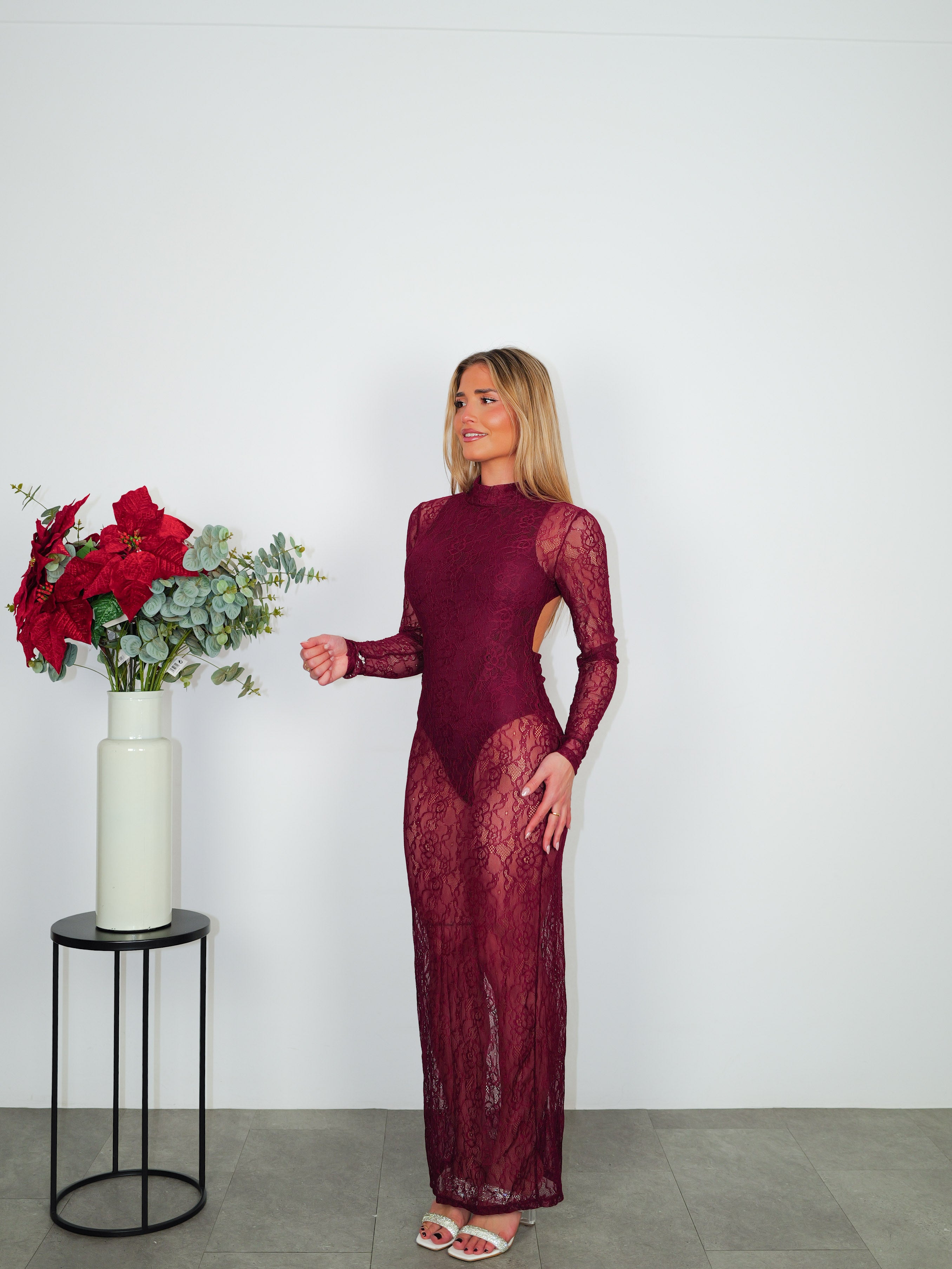 Long burgundy lace bodycon dress