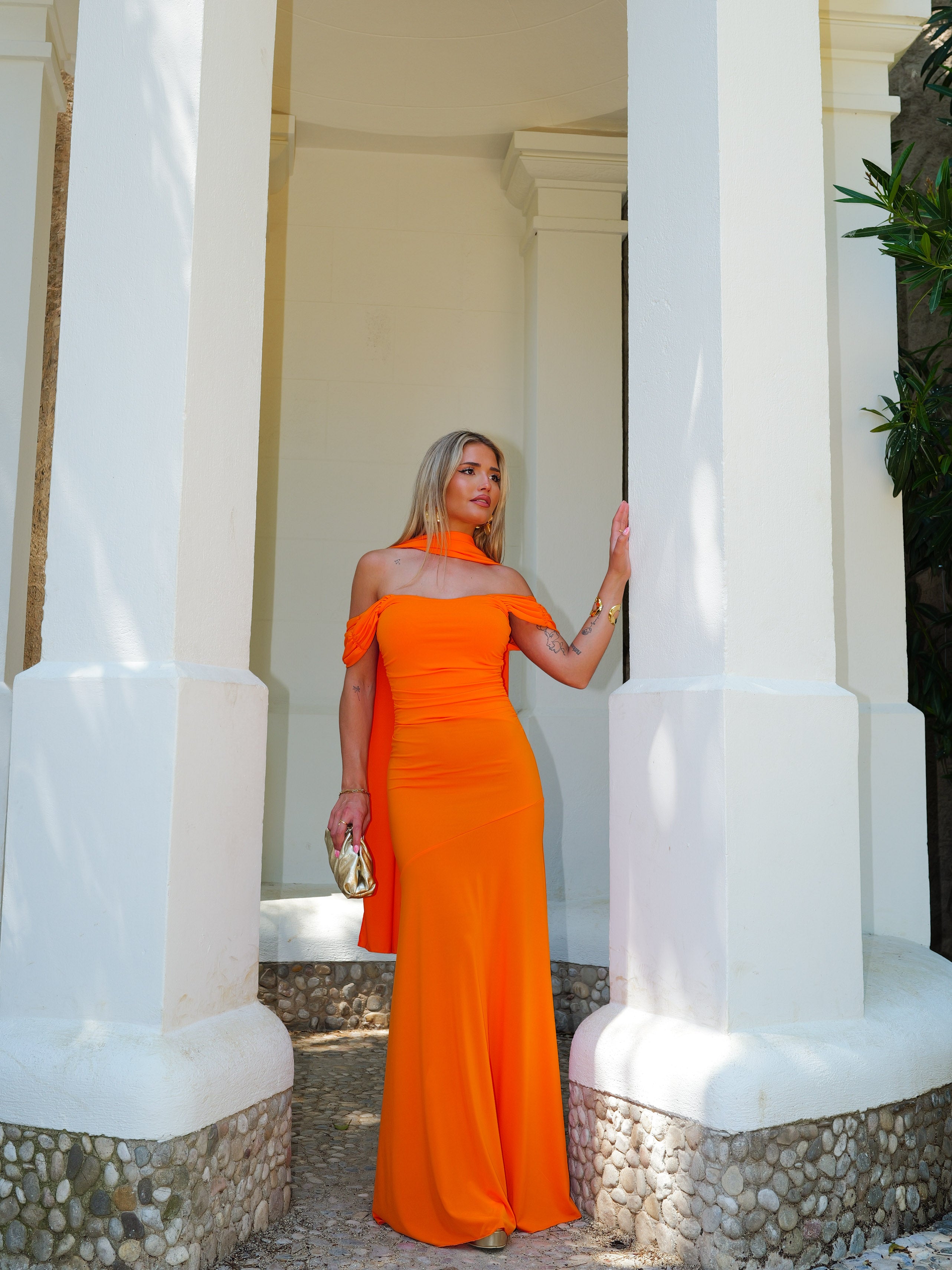 Choker dress orange sleeves