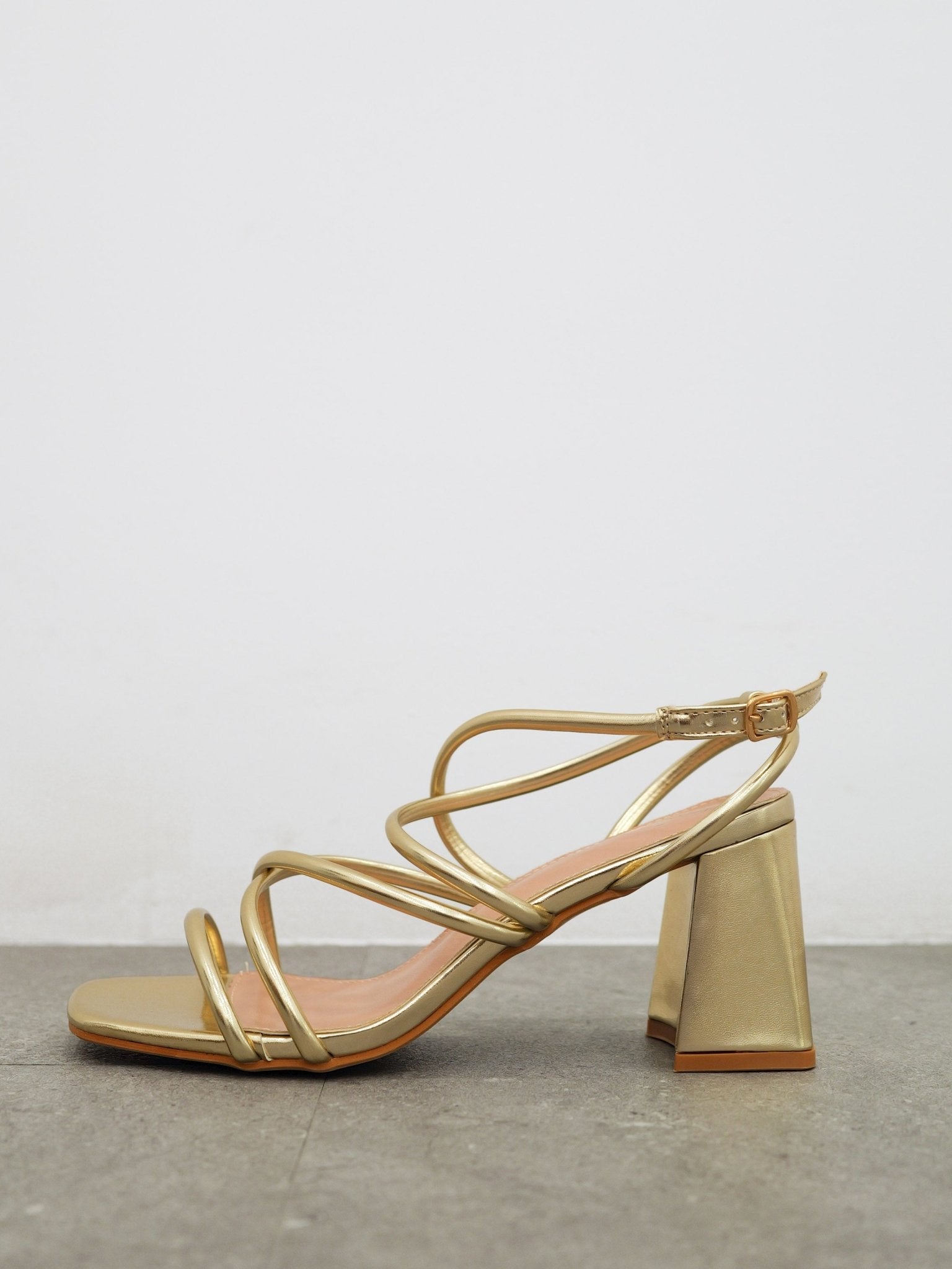 Gold interwoven flat sandal - SORELLAS