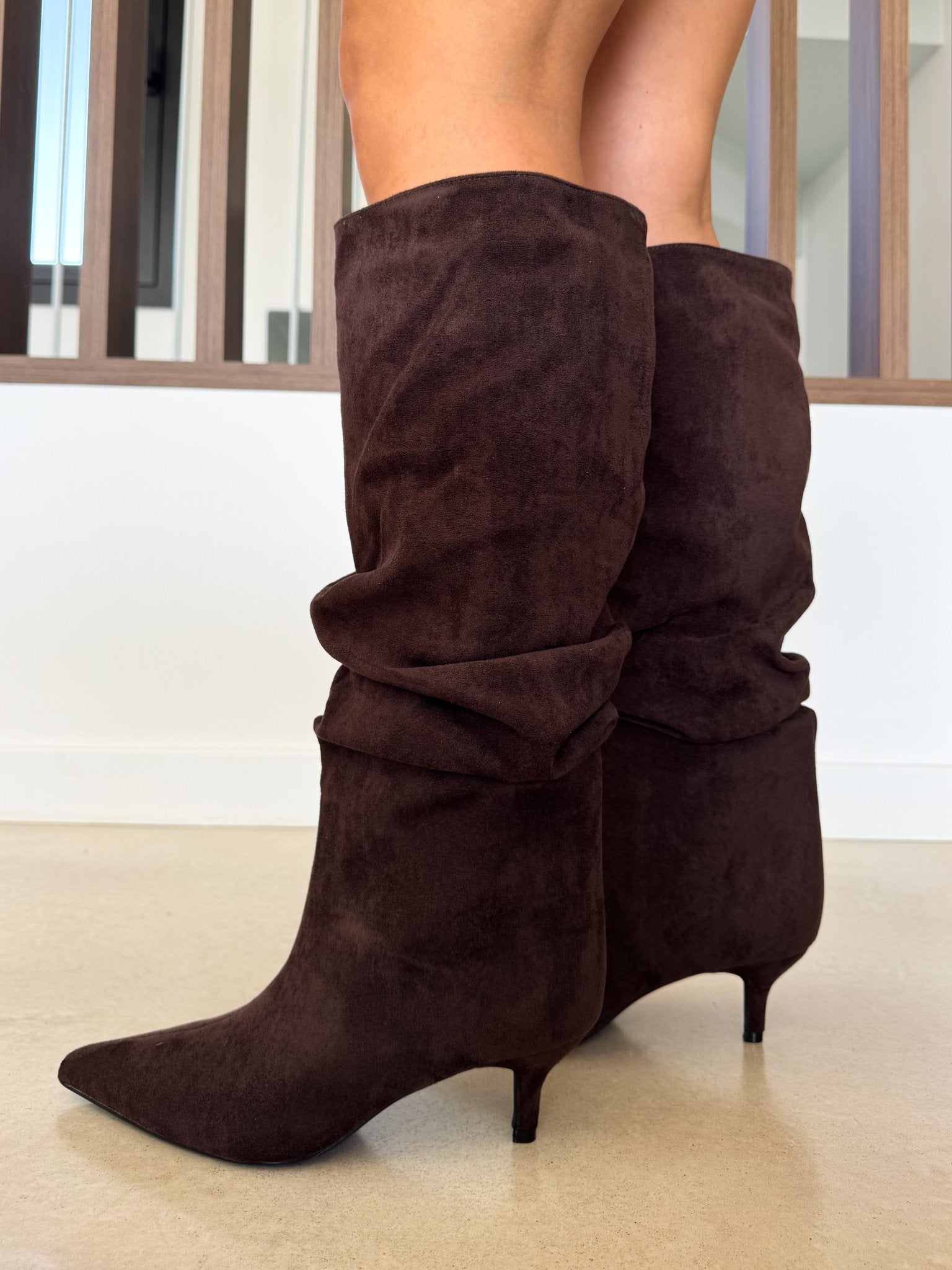 Chocolate gathered suede boot - Sorellas The Brand Barcelona S.L