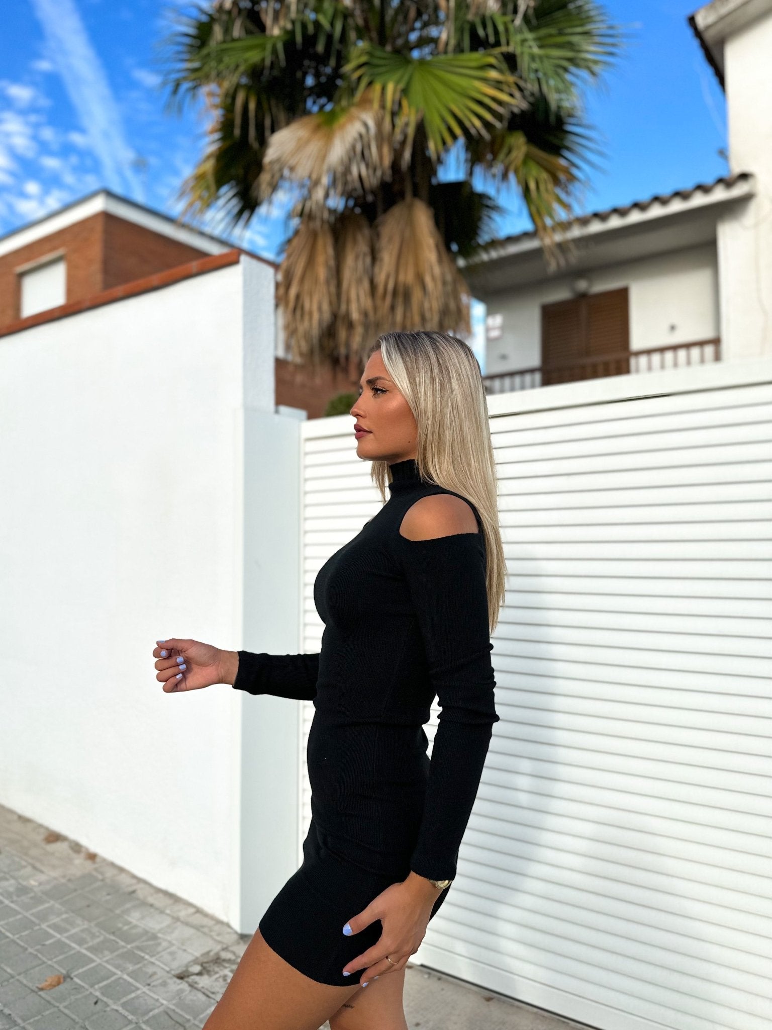 Black Perkins neck dress - Sorellas The Brand Barcelona S.L