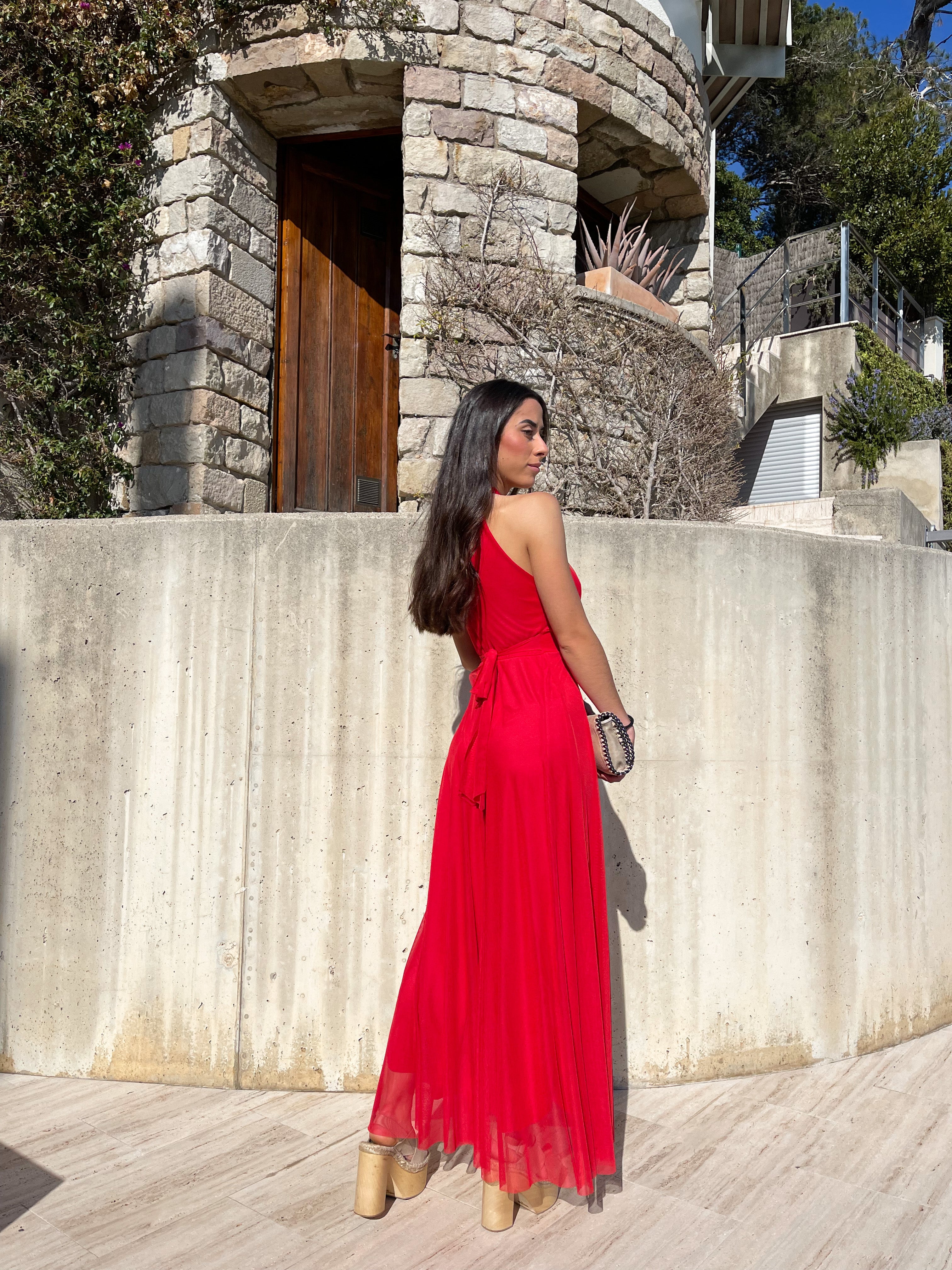 Red tulle halter band dress