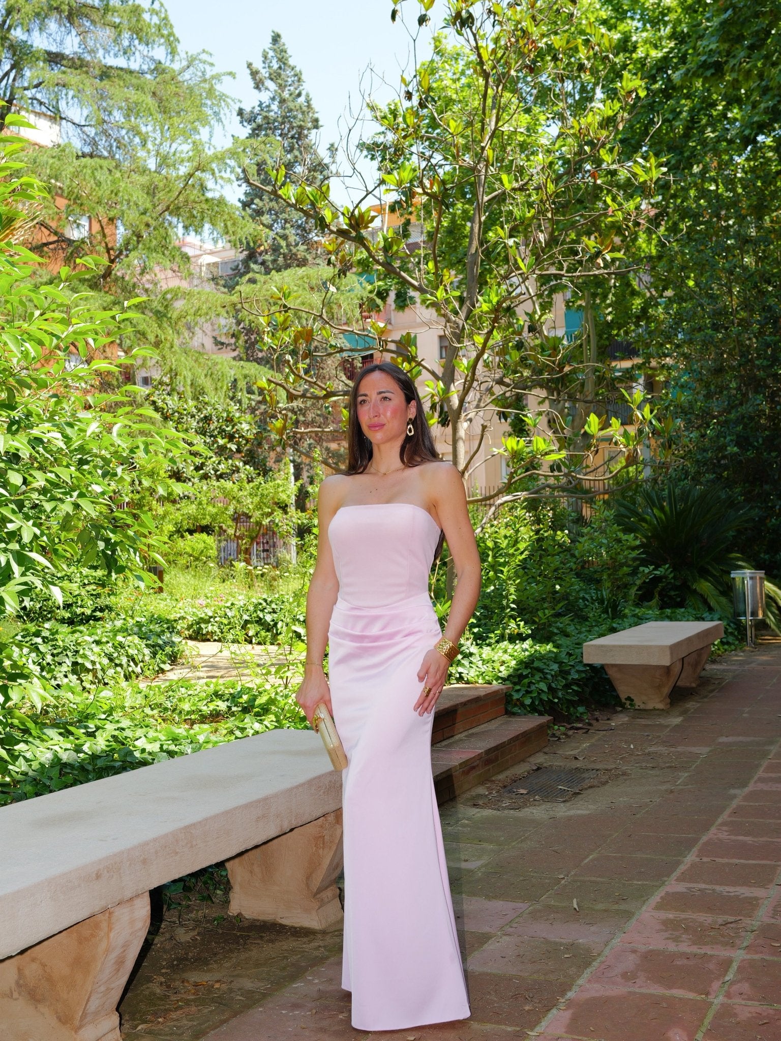 Robe ajustée en satin rose - SORELLAS