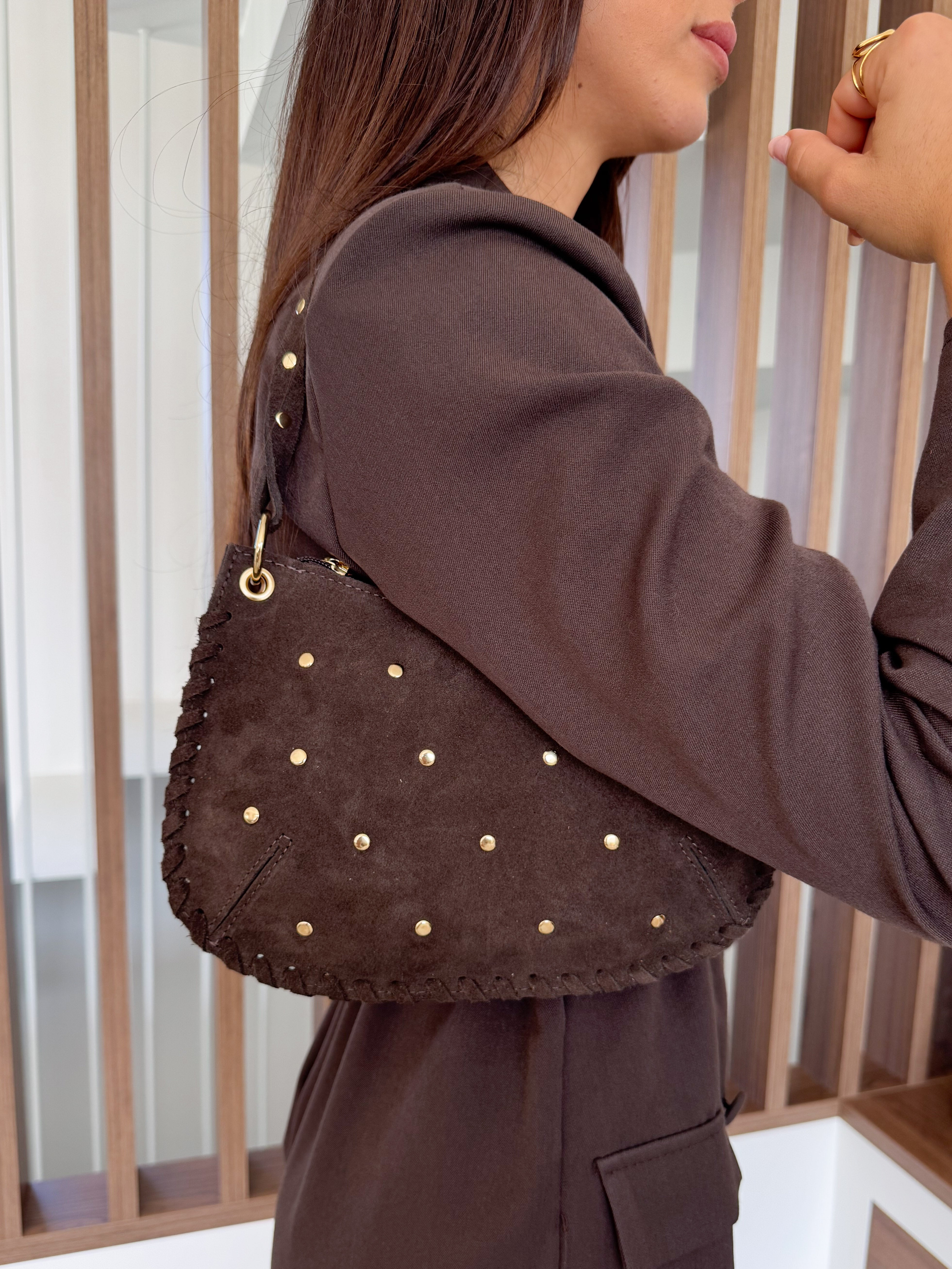 Mini-sac clouté en or chocolaté