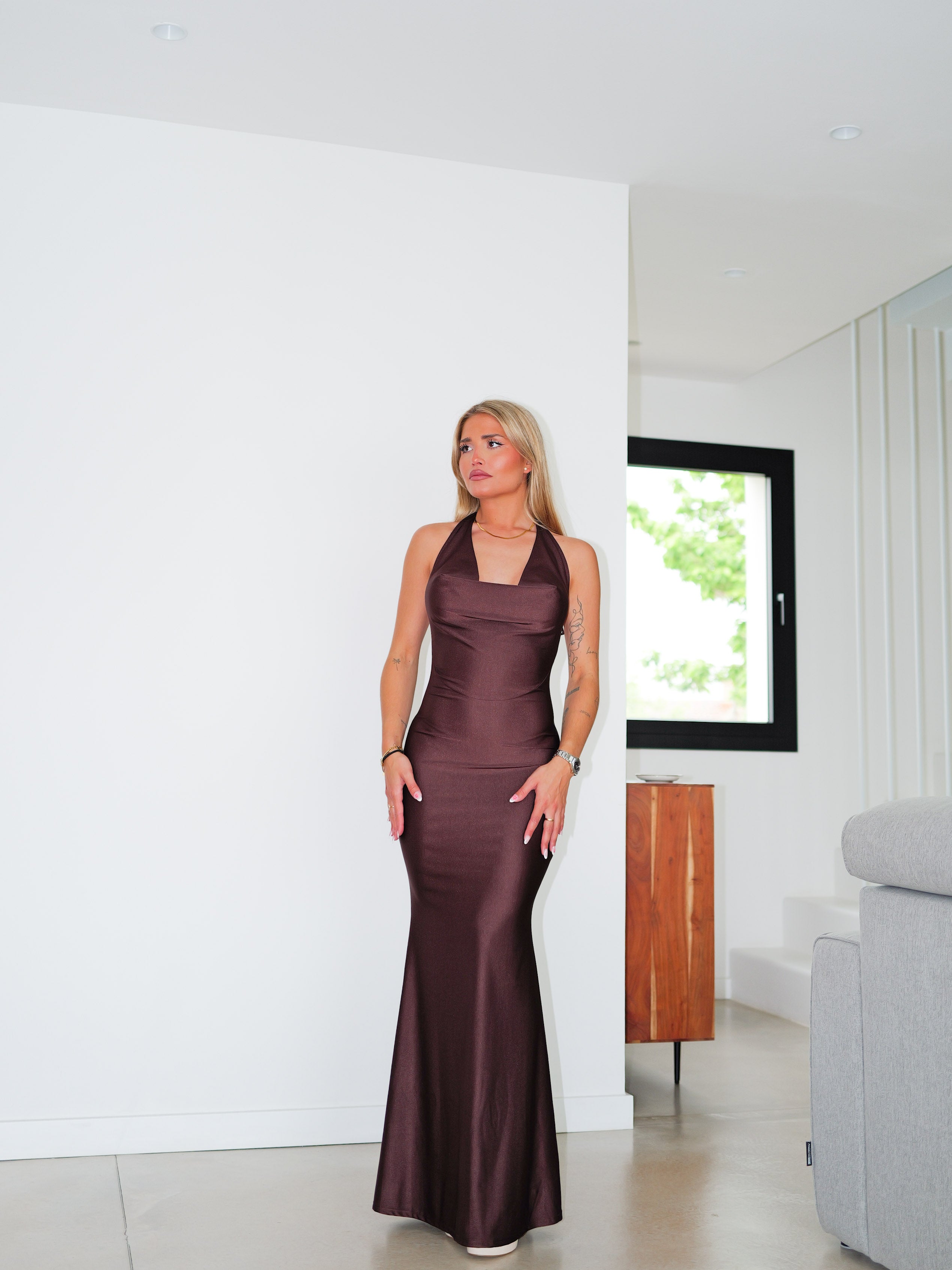 Robe longue en cascade au chocolat