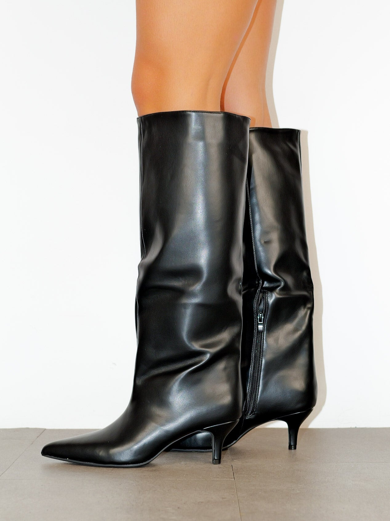 Botte noire à bout fin