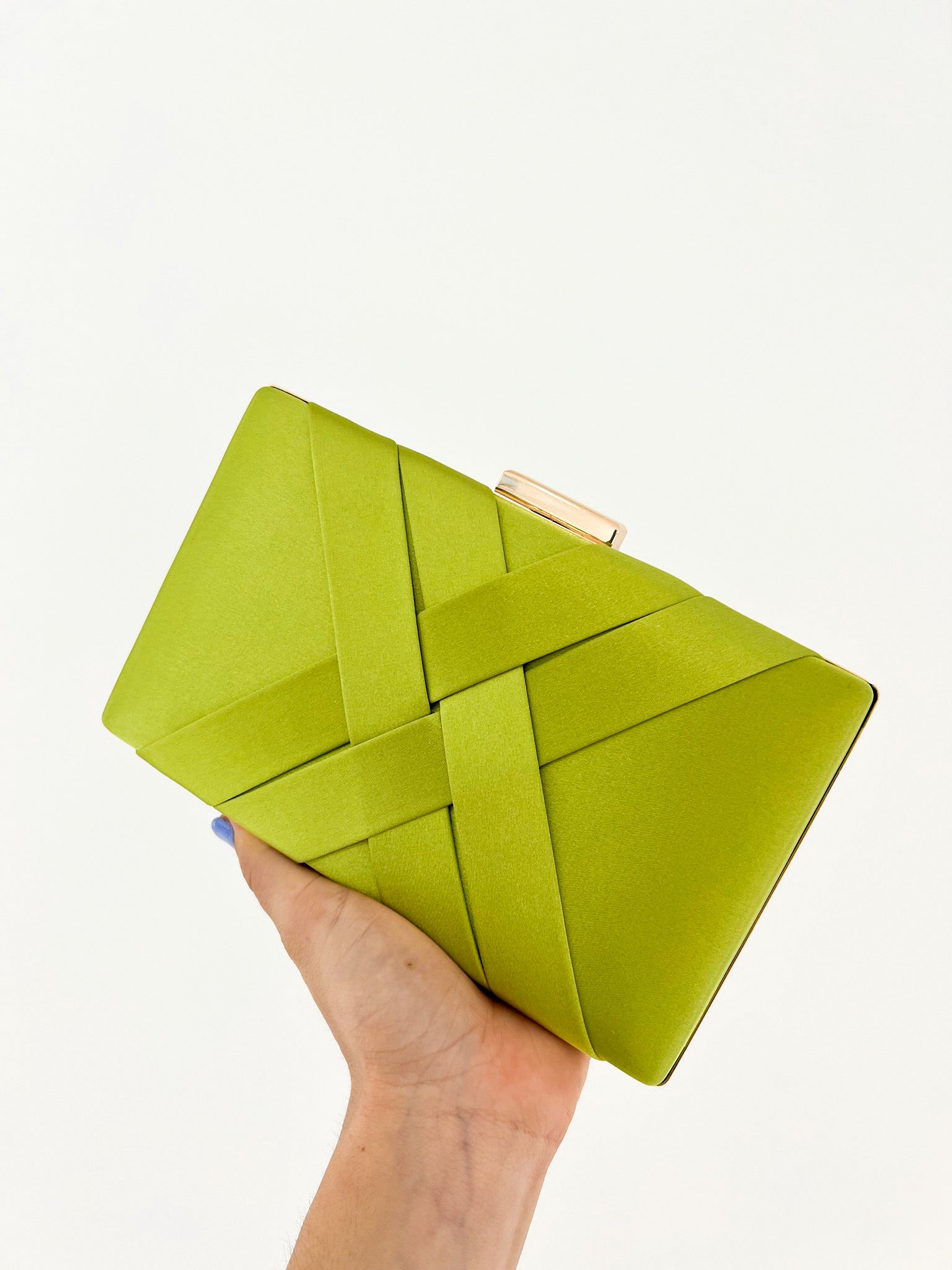 Pochette en satin vert pistache