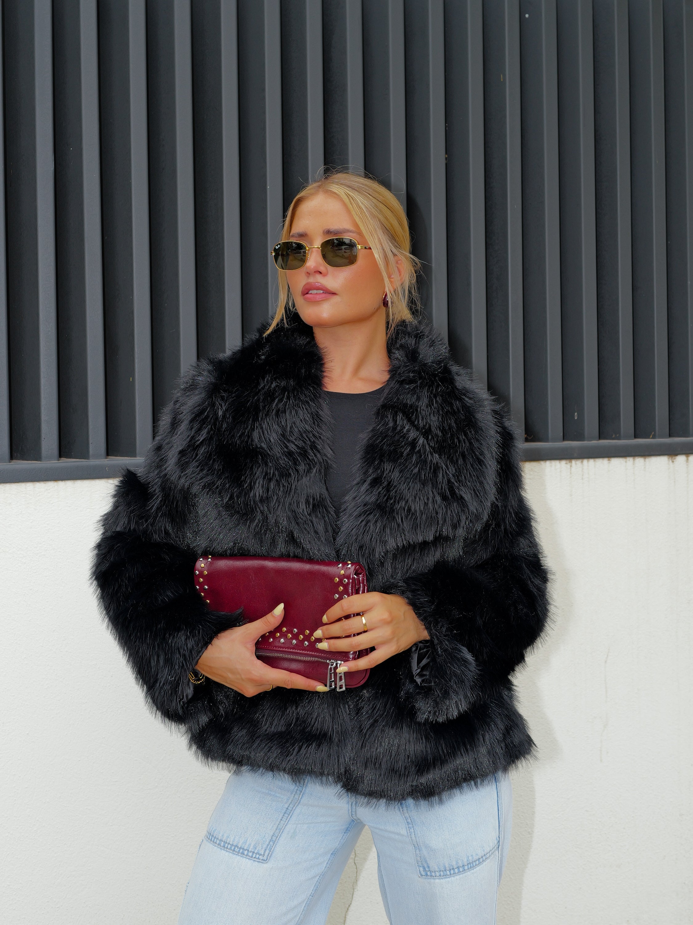 Veste en fourrure à revers noir