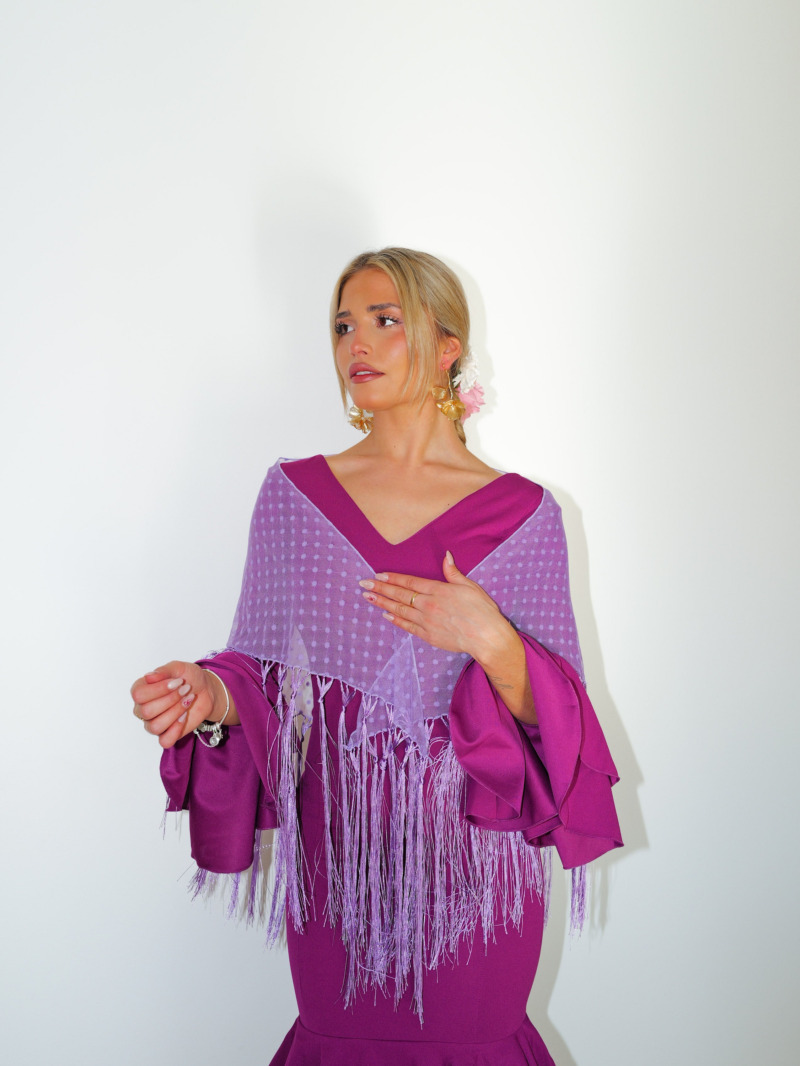 Châle flamenco à pois lilas