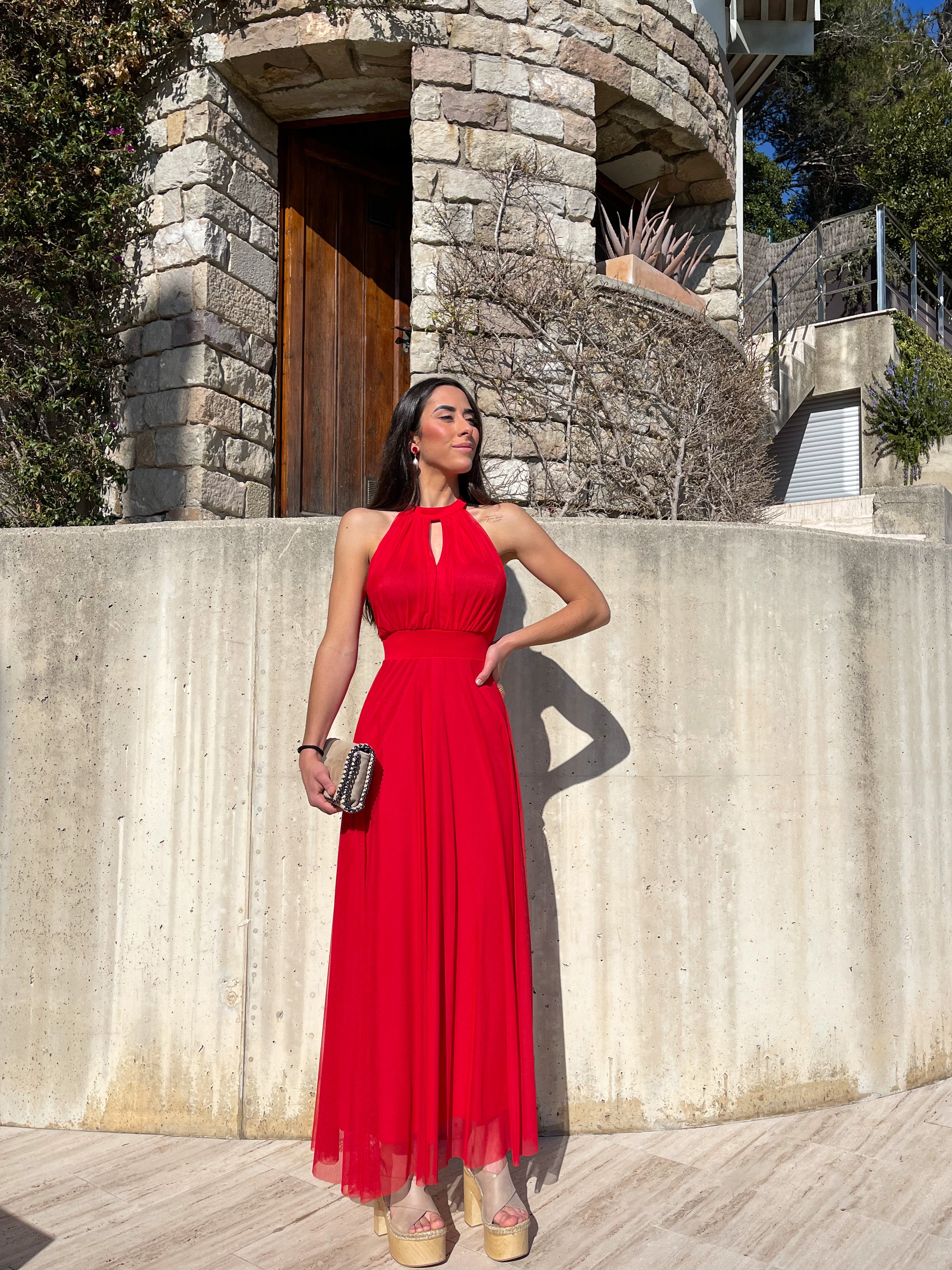 Robe dos nu en tulle rouge